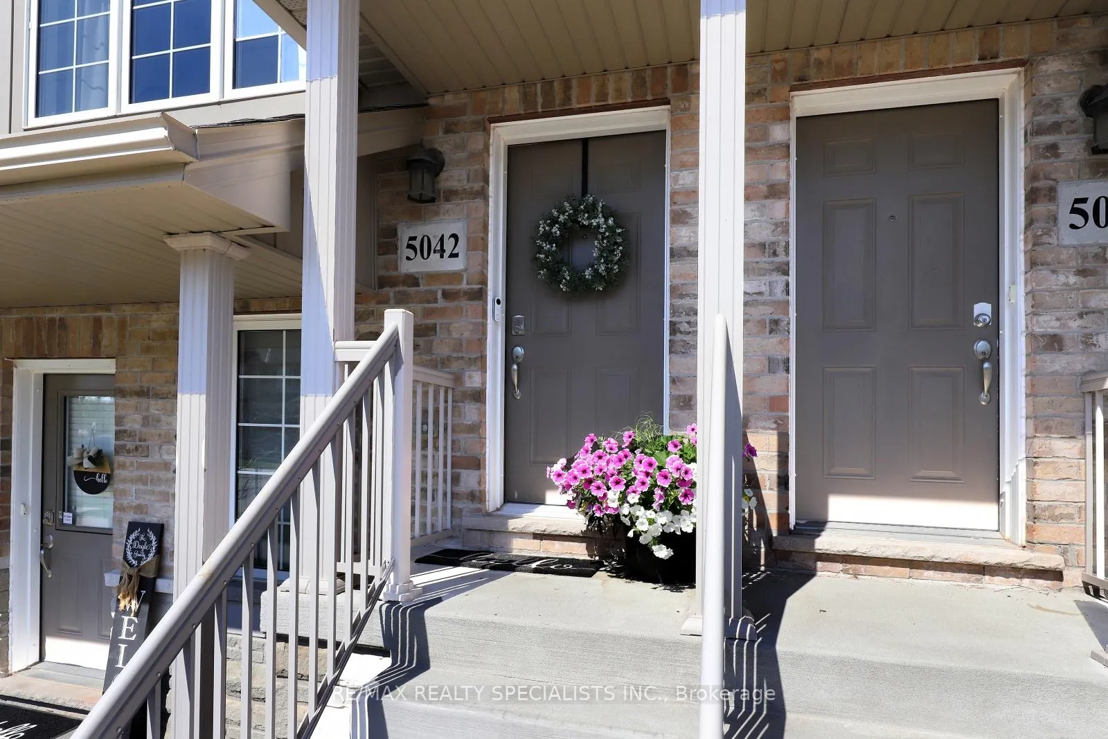 Photo 2 of Unit 3, 5042 Serena Drive, Lincoln, Beamsville — HOMEH
