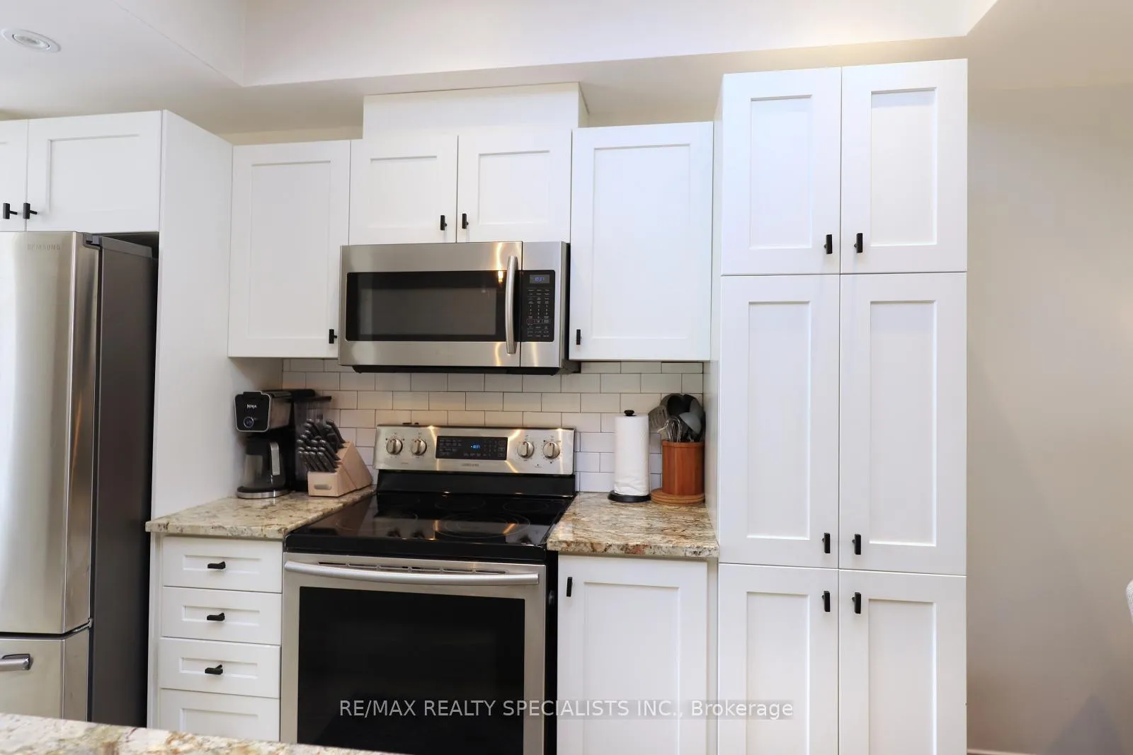 Photo 6 of Unit 3, 5042 Serena Drive, Lincoln, Beamsville — HOMEH