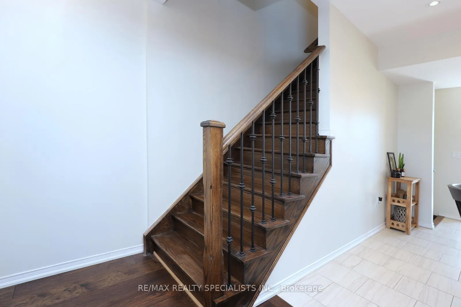 Photo 21 of Unit 3, 5042 Serena Drive, Lincoln, Beamsville — HOMEH