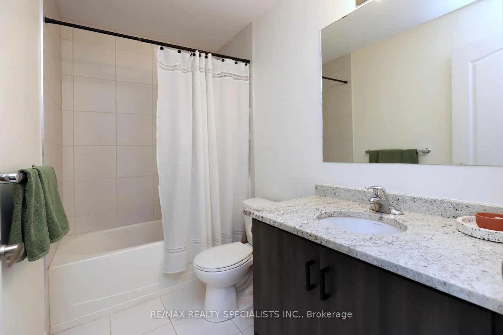 Photo 29 of Unit 3, 5042 Serena Drive, Lincoln, Beamsville — HOMEH