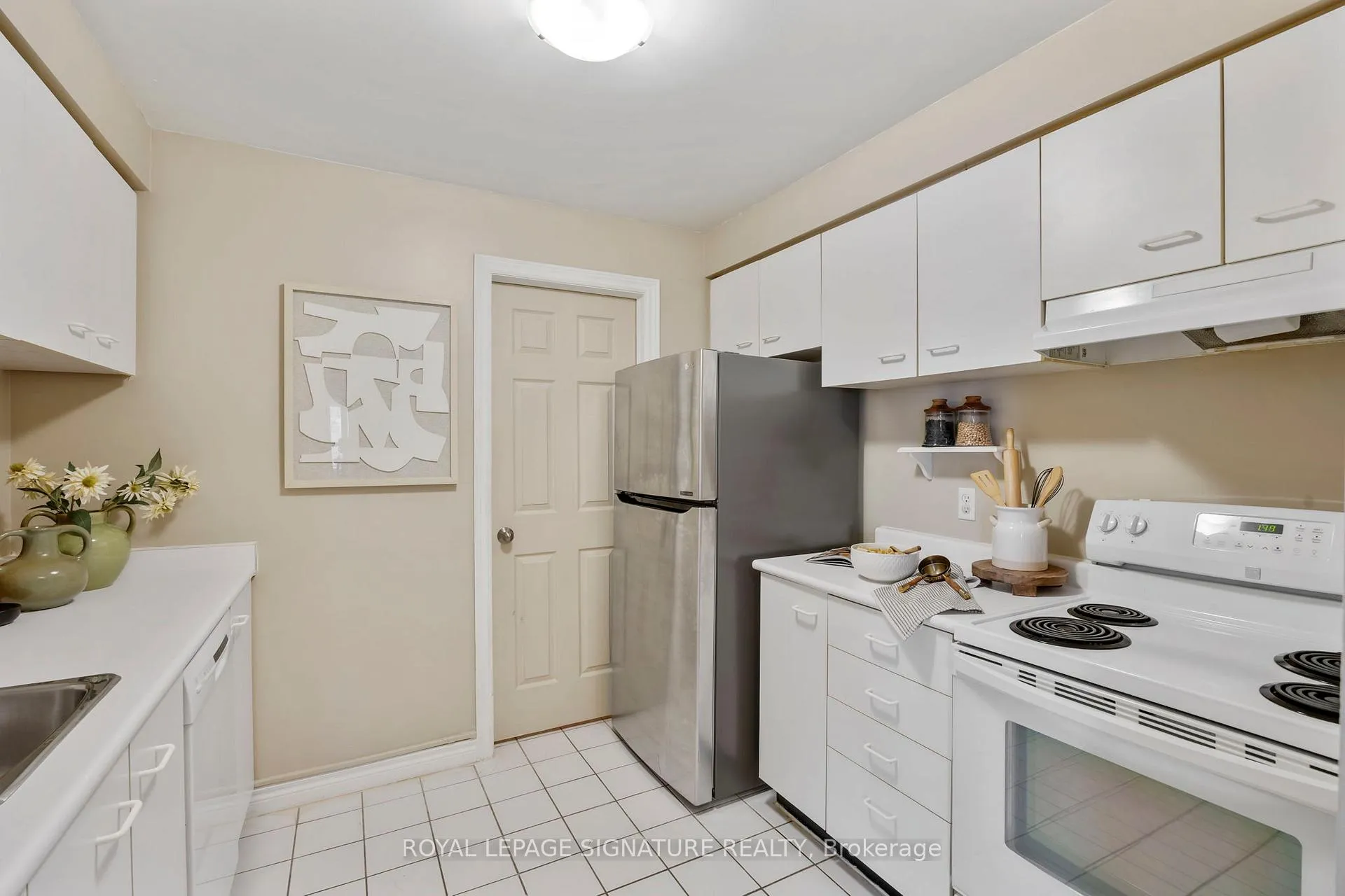 Photo 8 of Unit 217, 189 Lake Driveway, Ajax, South West — HOMEH