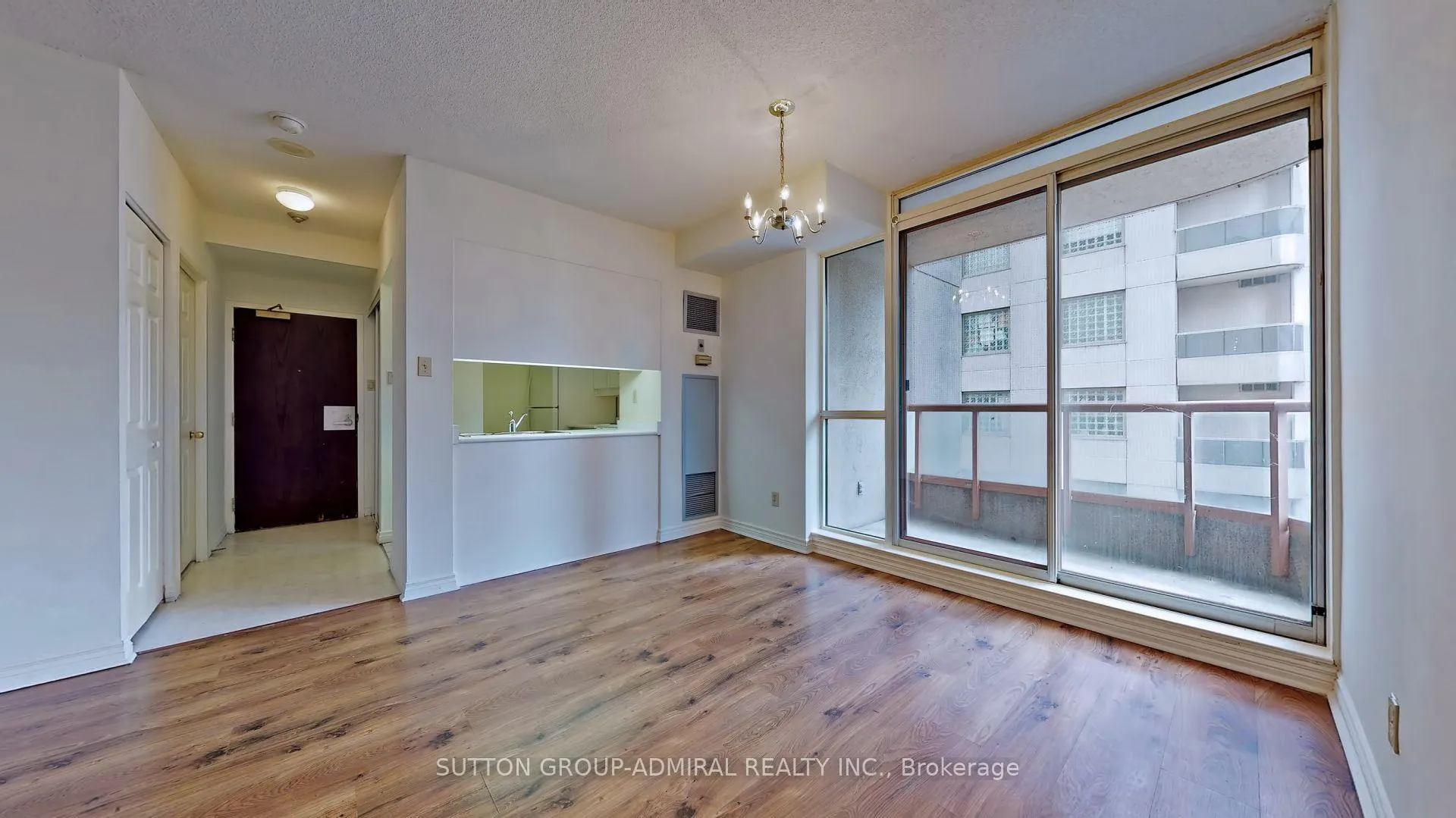 Photo 3 of Unit 2507, 736 Bay Street, Toronto, Bay Street Corridor — HOMEH