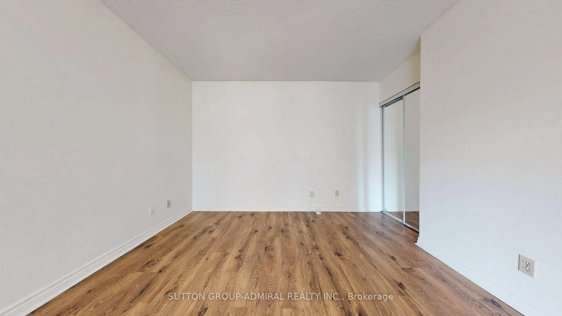 Photo 6 of Unit 2507, 736 Bay Street, Toronto, Bay Street Corridor — HOMEH