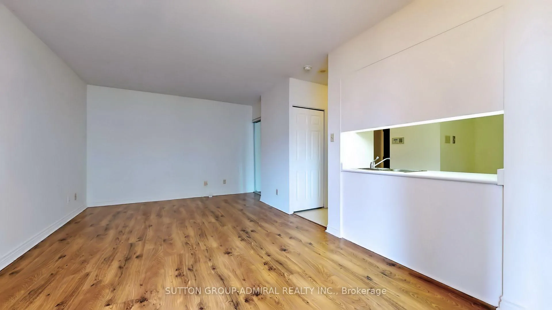 Photo 9 of Unit 2507, 736 Bay Street, Toronto, Bay Street Corridor — HOMEH
