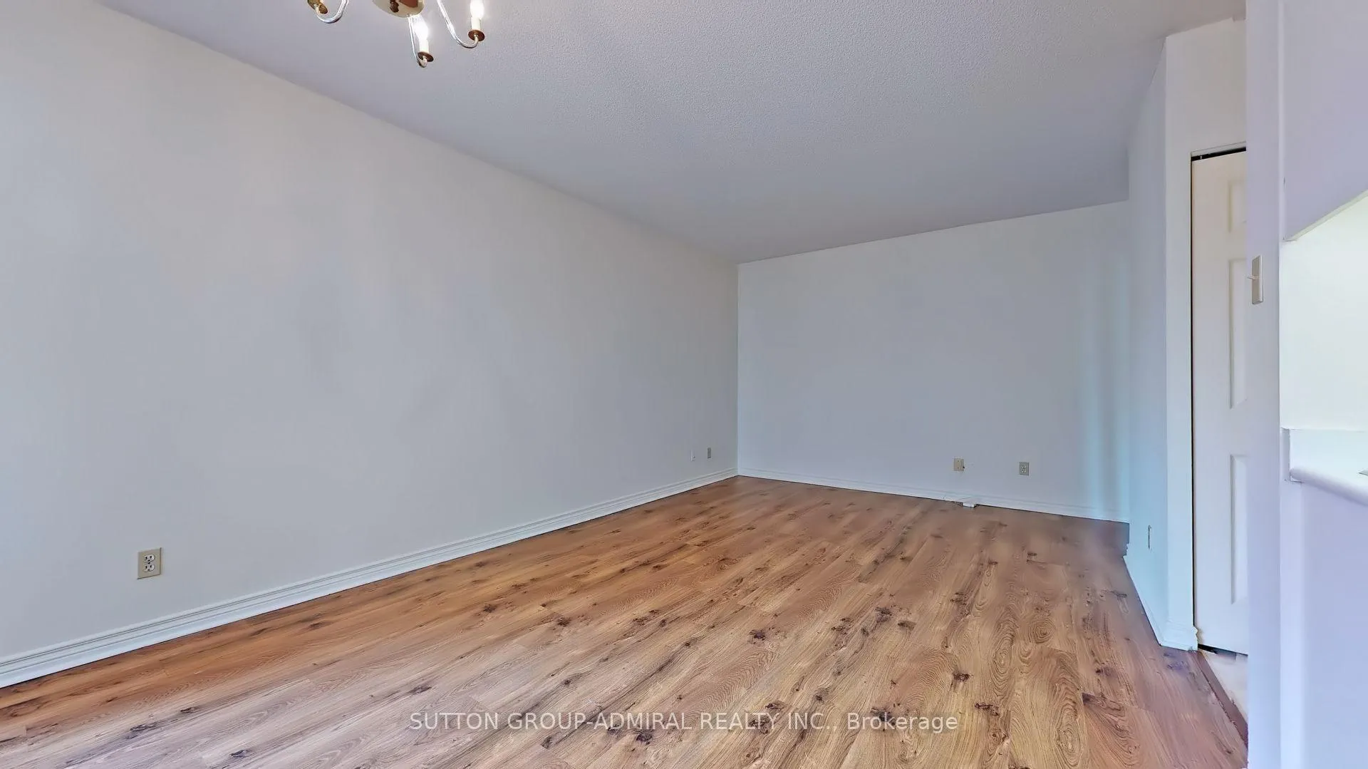 Photo 10 of Unit 2507, 736 Bay Street, Toronto, Bay Street Corridor — HOMEH
