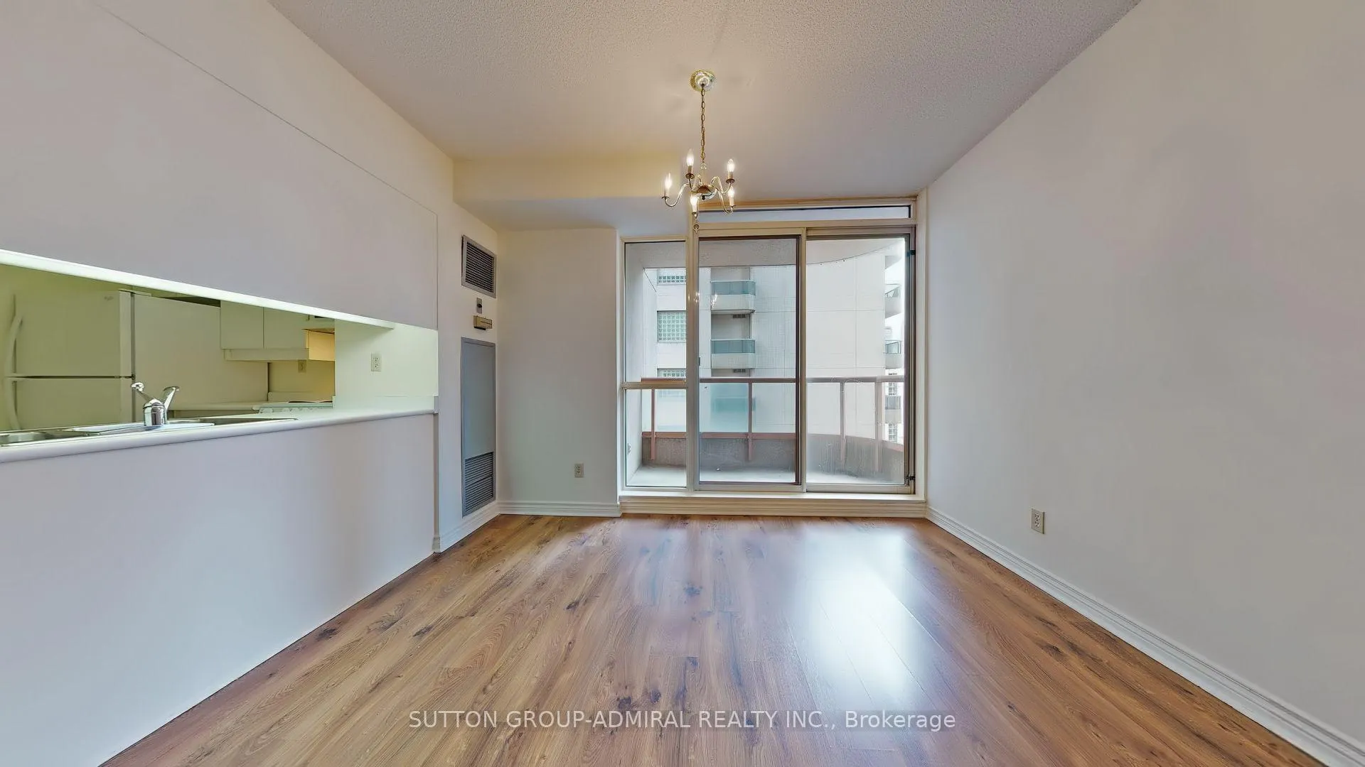 Photo 11 of Unit 2507, 736 Bay Street, Toronto, Bay Street Corridor — HOMEH