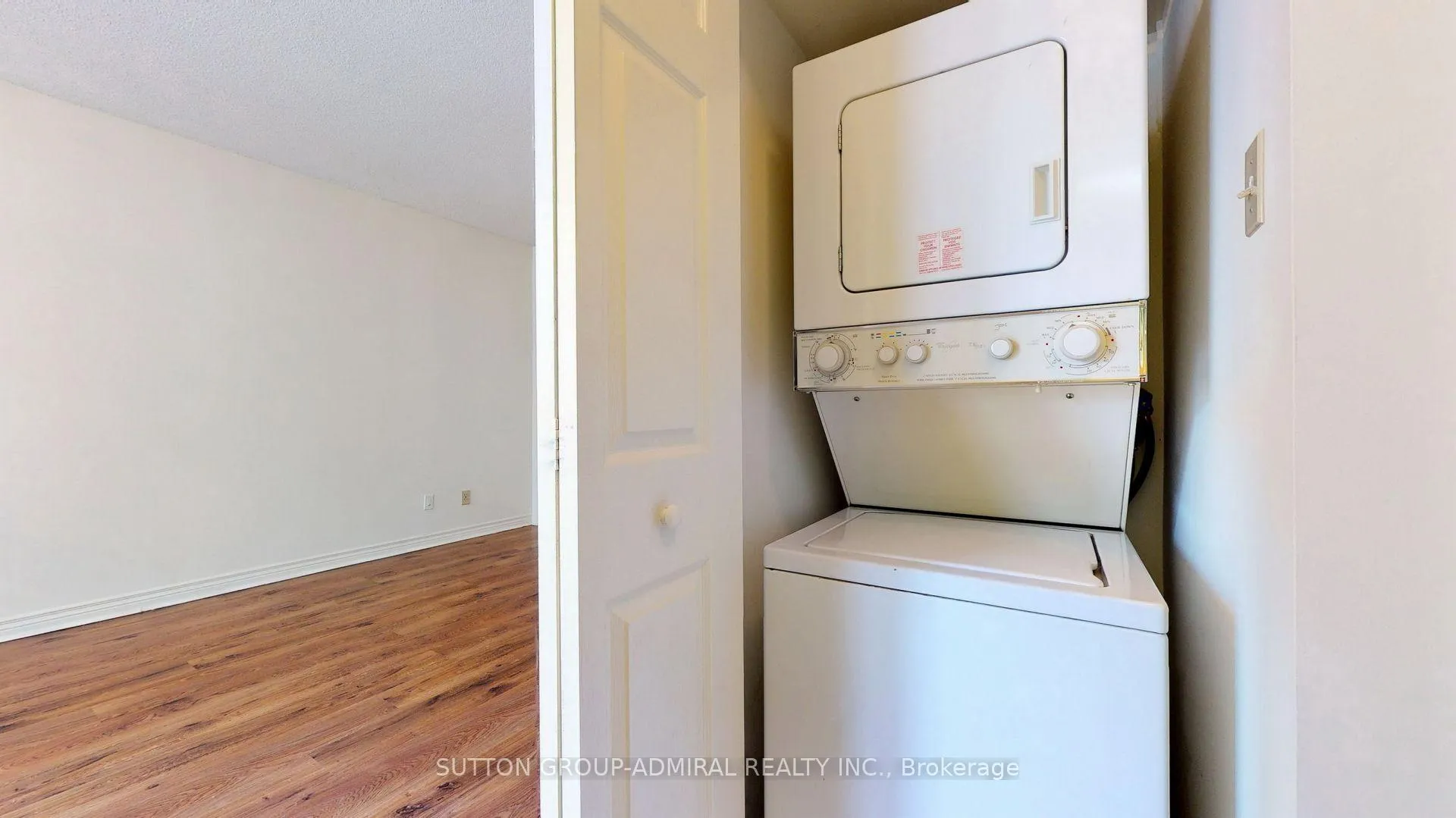 Photo 15 of Unit 2507, 736 Bay Street, Toronto, Bay Street Corridor — HOMEH