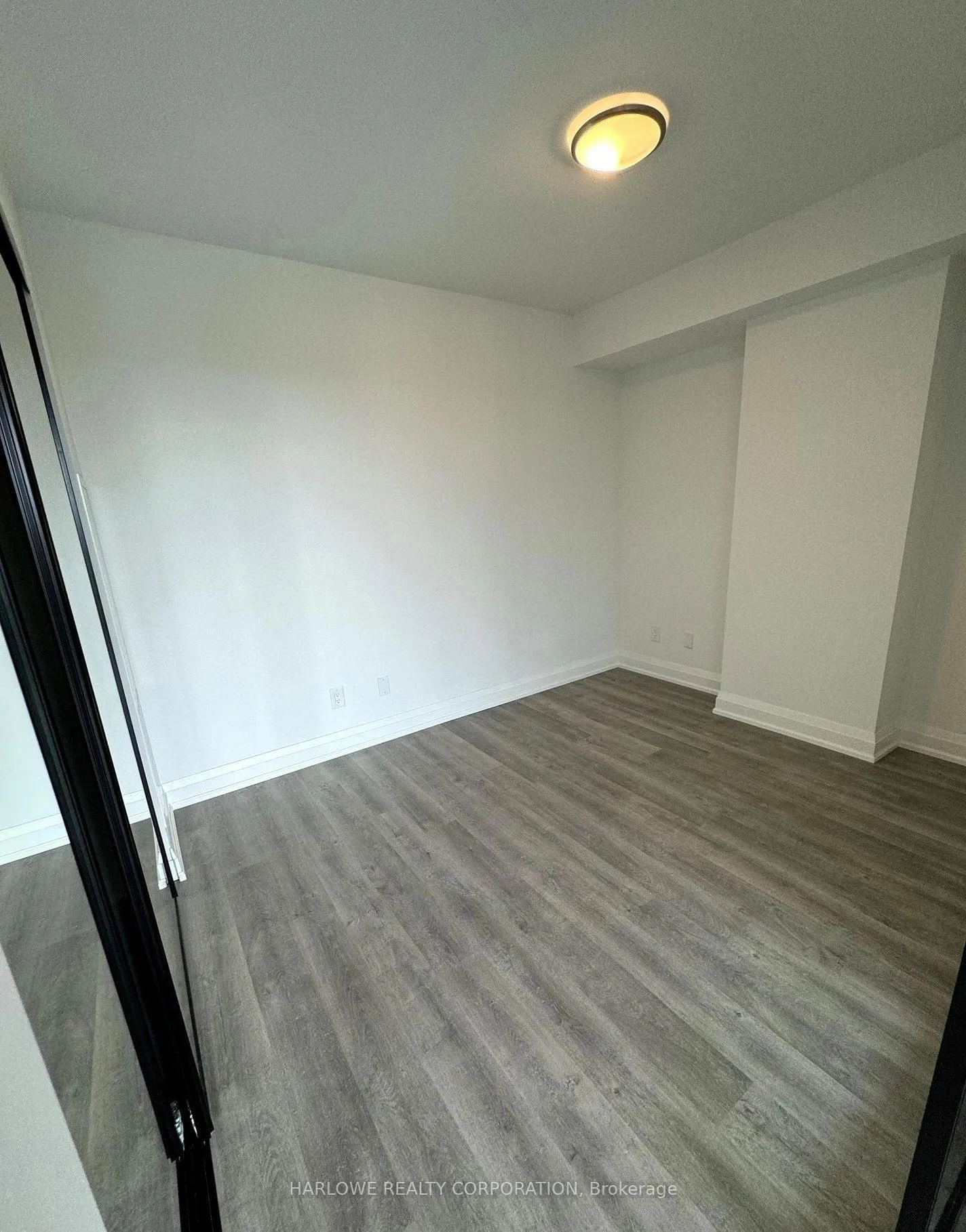 Photo 4 of Unit 703, 2369 Danforth Avenue, Toronto, East End-Danforth — HOMEH