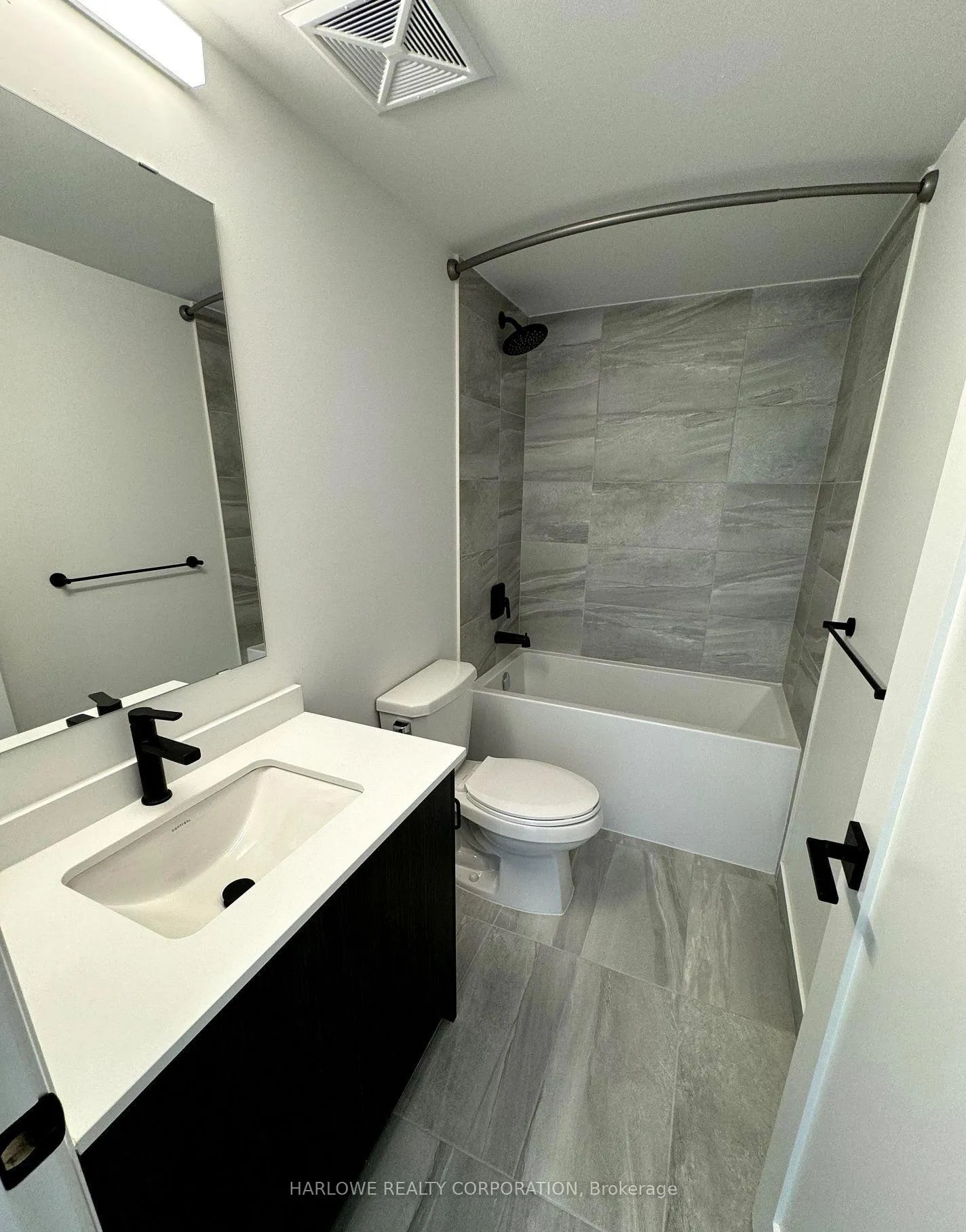 Photo 6 of Unit 703, 2369 Danforth Avenue, Toronto, East End-Danforth — HOMEH