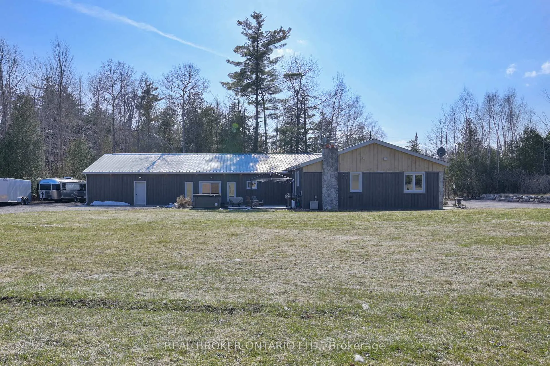 Front of 4589 Watson Road S
