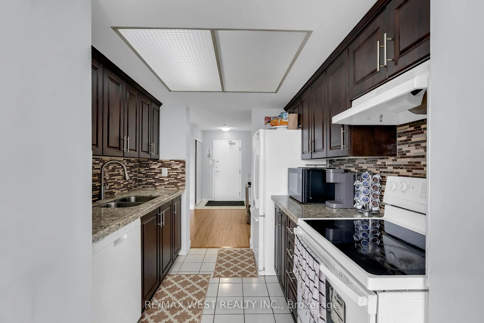 Photo 20 of Unit 1403, 5 Rowntree Road, Etobicoke, Mount Olive-Silverstone-Jamestown — HOMEH