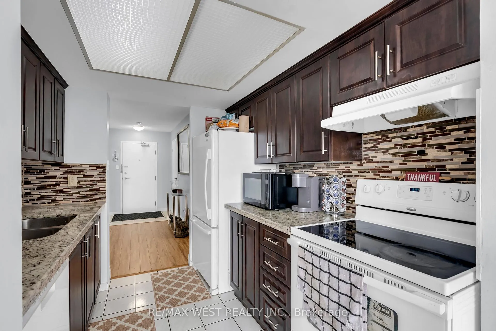 Photo 21 of Unit 1403, 5 Rowntree Road, Etobicoke, Mount Olive-Silverstone-Jamestown — HOMEH