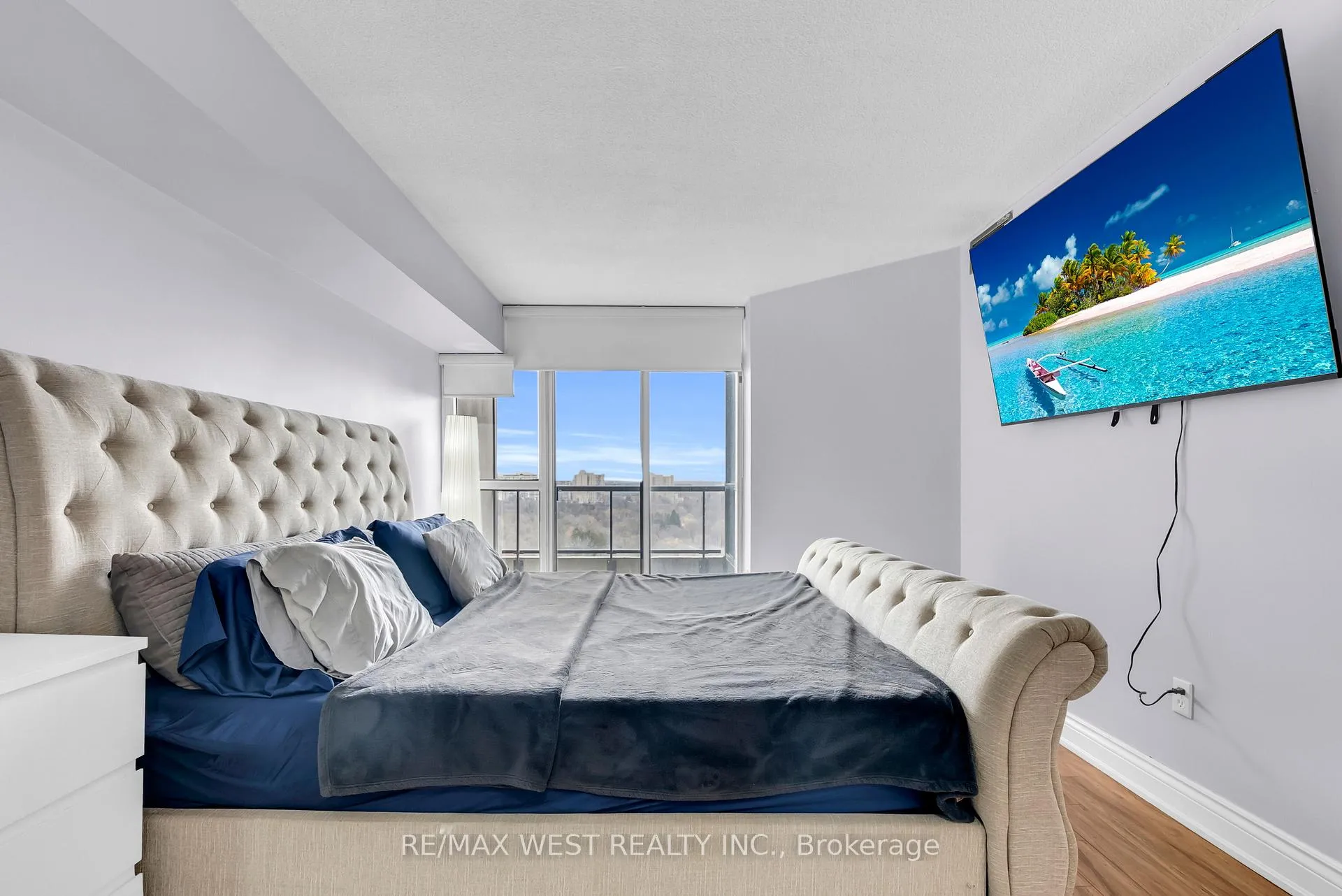 Photo 25 of Unit 1403, 5 Rowntree Road, Etobicoke, Mount Olive-Silverstone-Jamestown — HOMEH