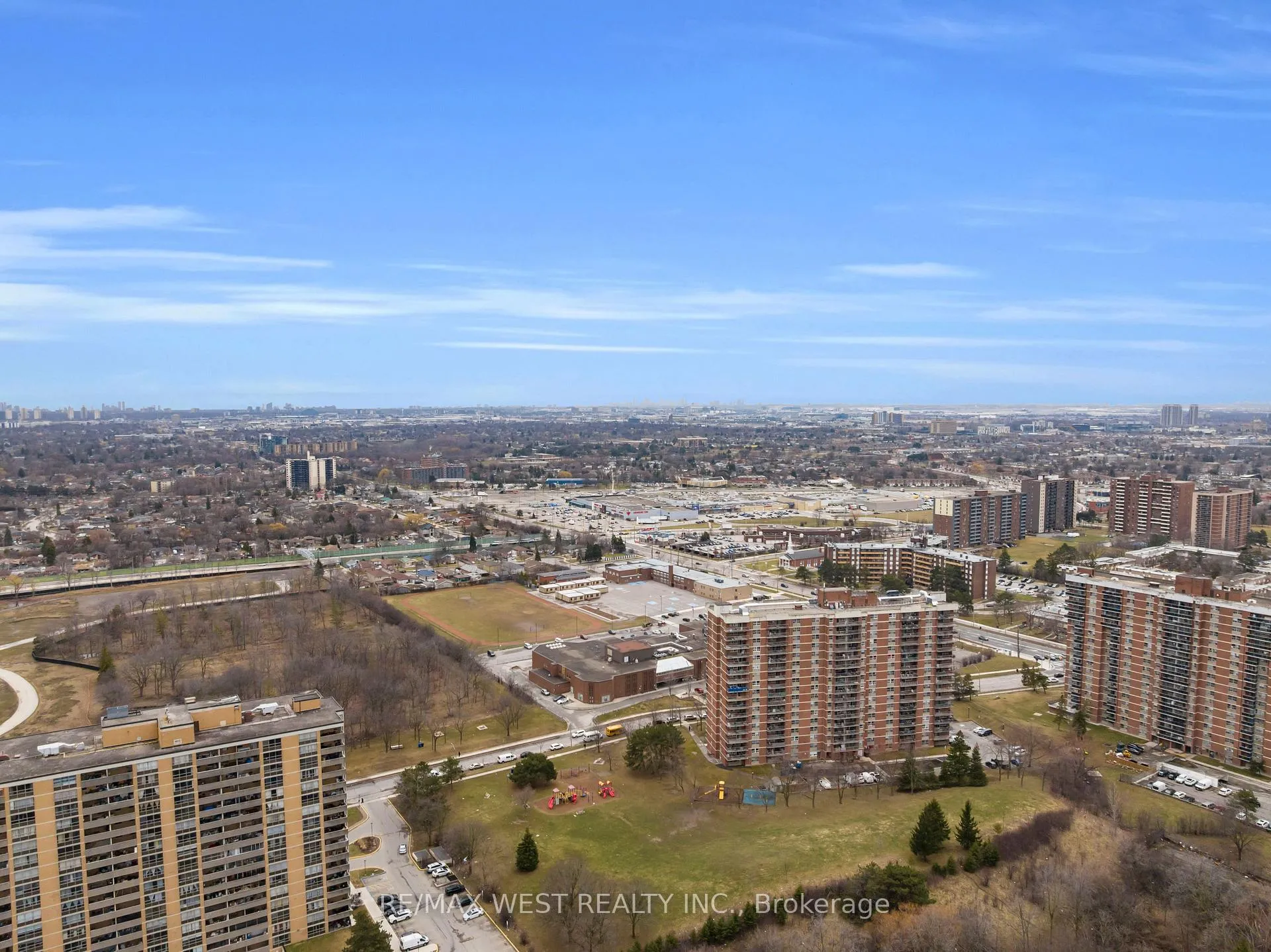 Photo 37 of Unit 1403, 5 Rowntree Road, Etobicoke, Mount Olive-Silverstone-Jamestown — HOMEH