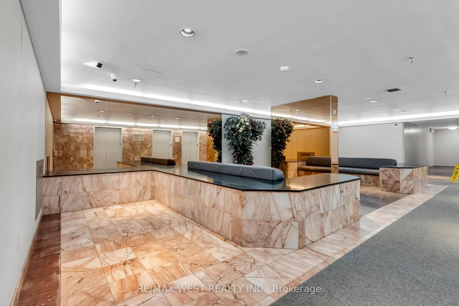 Photo 38 of Unit 1403, 5 Rowntree Road, Etobicoke, Mount Olive-Silverstone-Jamestown — HOMEH