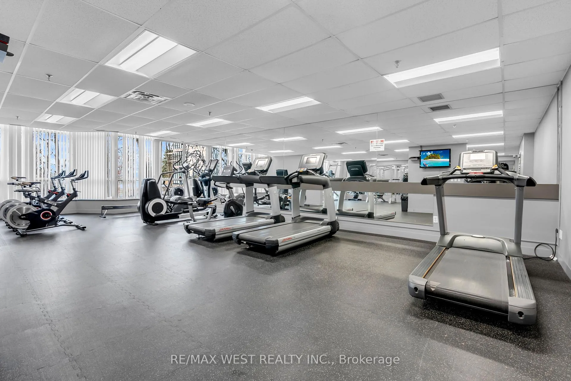 Photo 41 of Unit 1403, 5 Rowntree Road, Etobicoke, Mount Olive-Silverstone-Jamestown — HOMEH