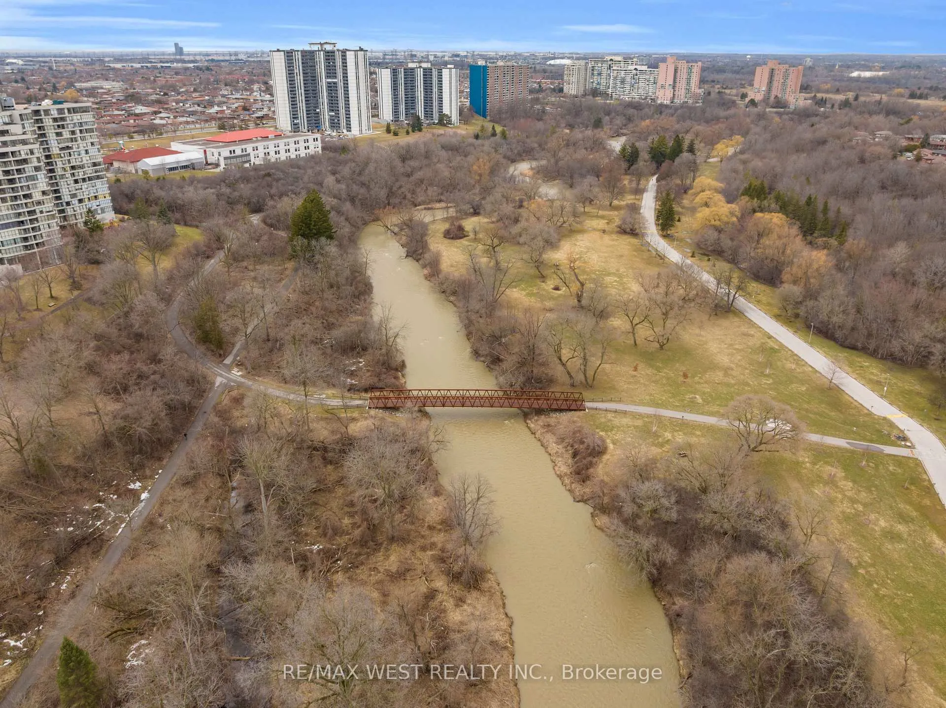Photo 44 of Unit 1403, 5 Rowntree Road, Etobicoke, Mount Olive-Silverstone-Jamestown — HOMEH
