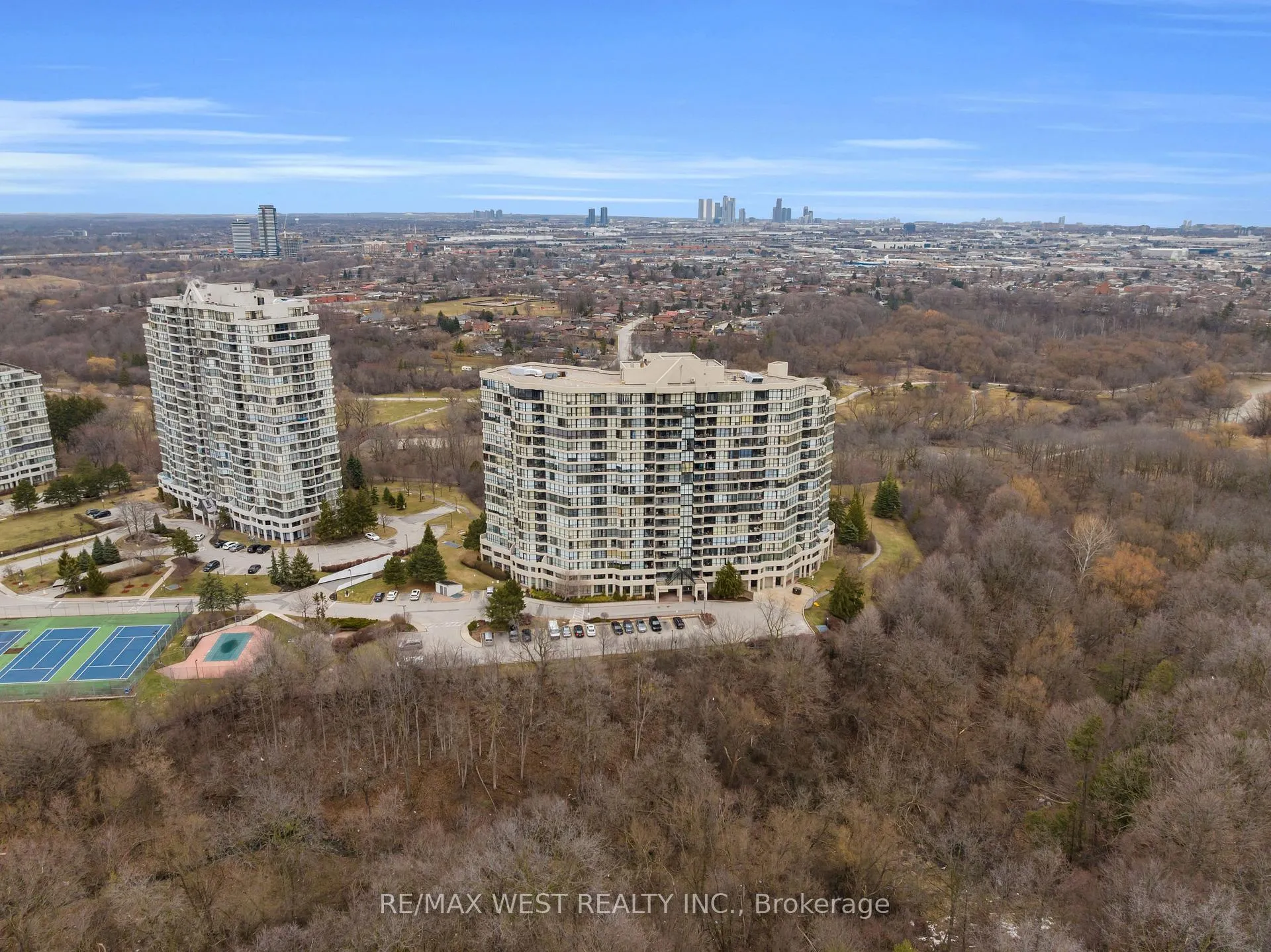 Photo 49 of Unit 1403, 5 Rowntree Road, Etobicoke, Mount Olive-Silverstone-Jamestown — HOMEH