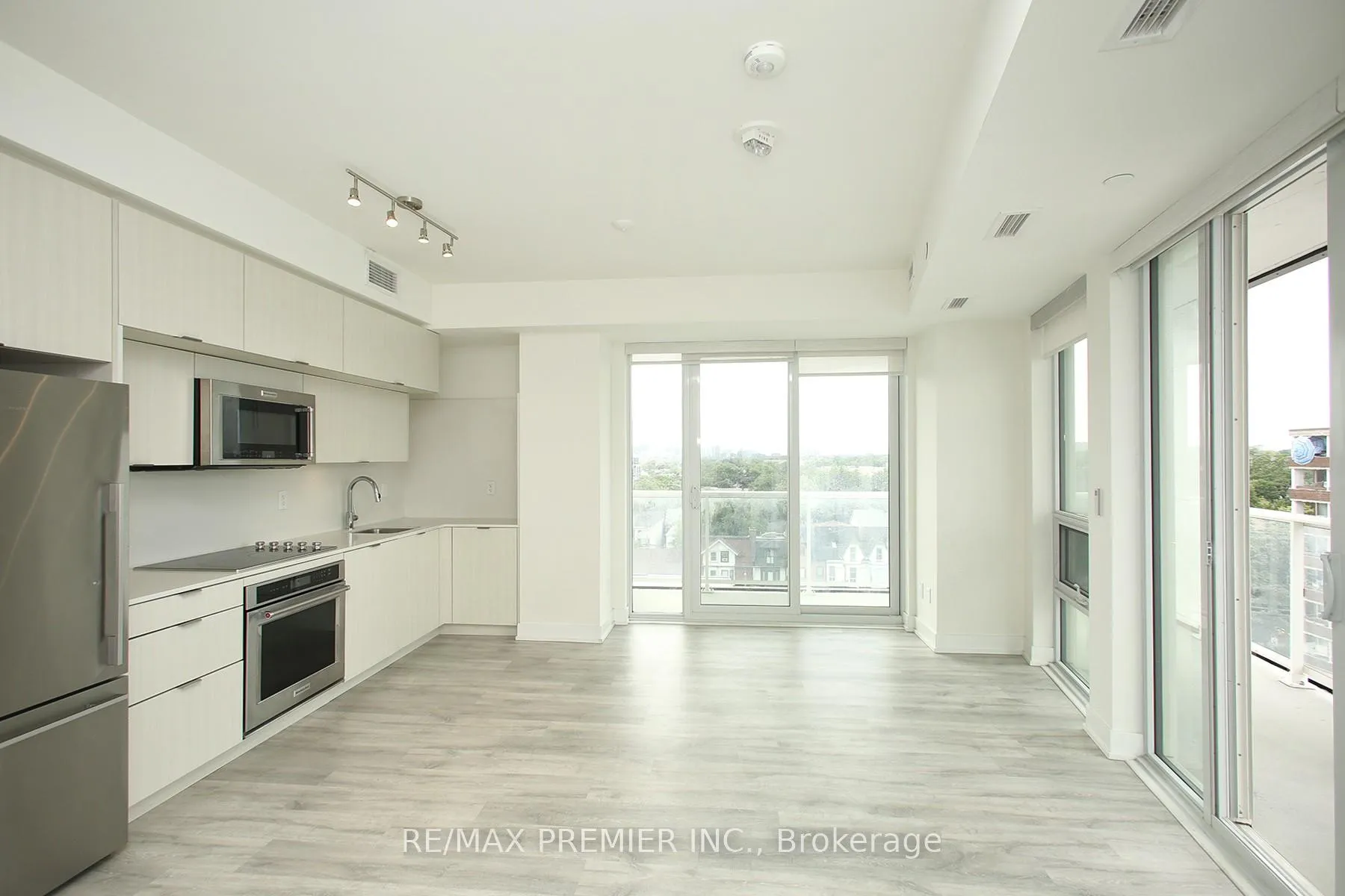 Photo 7 of Unit 805, 80 Vanauley Street, Toronto, Kensington-Chinatown — HOMEH