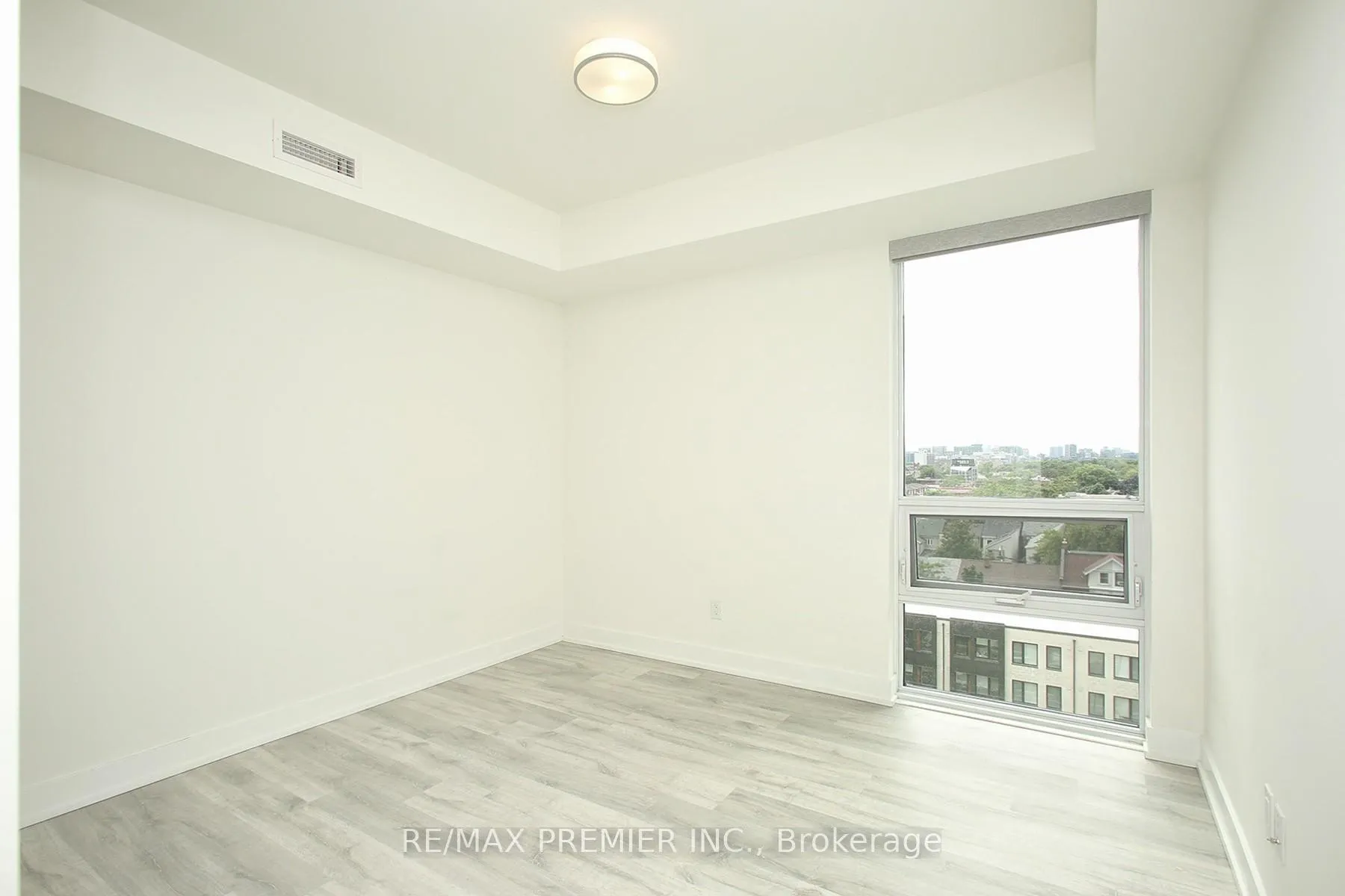 Photo 13 of Unit 805, 80 Vanauley Street, Toronto, Kensington-Chinatown — HOMEH