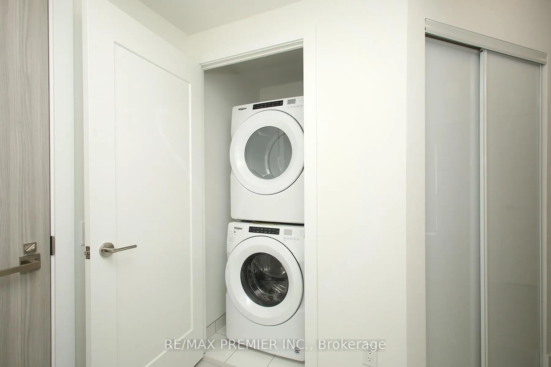 Photo 14 of Unit 805, 80 Vanauley Street, Toronto, Kensington-Chinatown — HOMEH