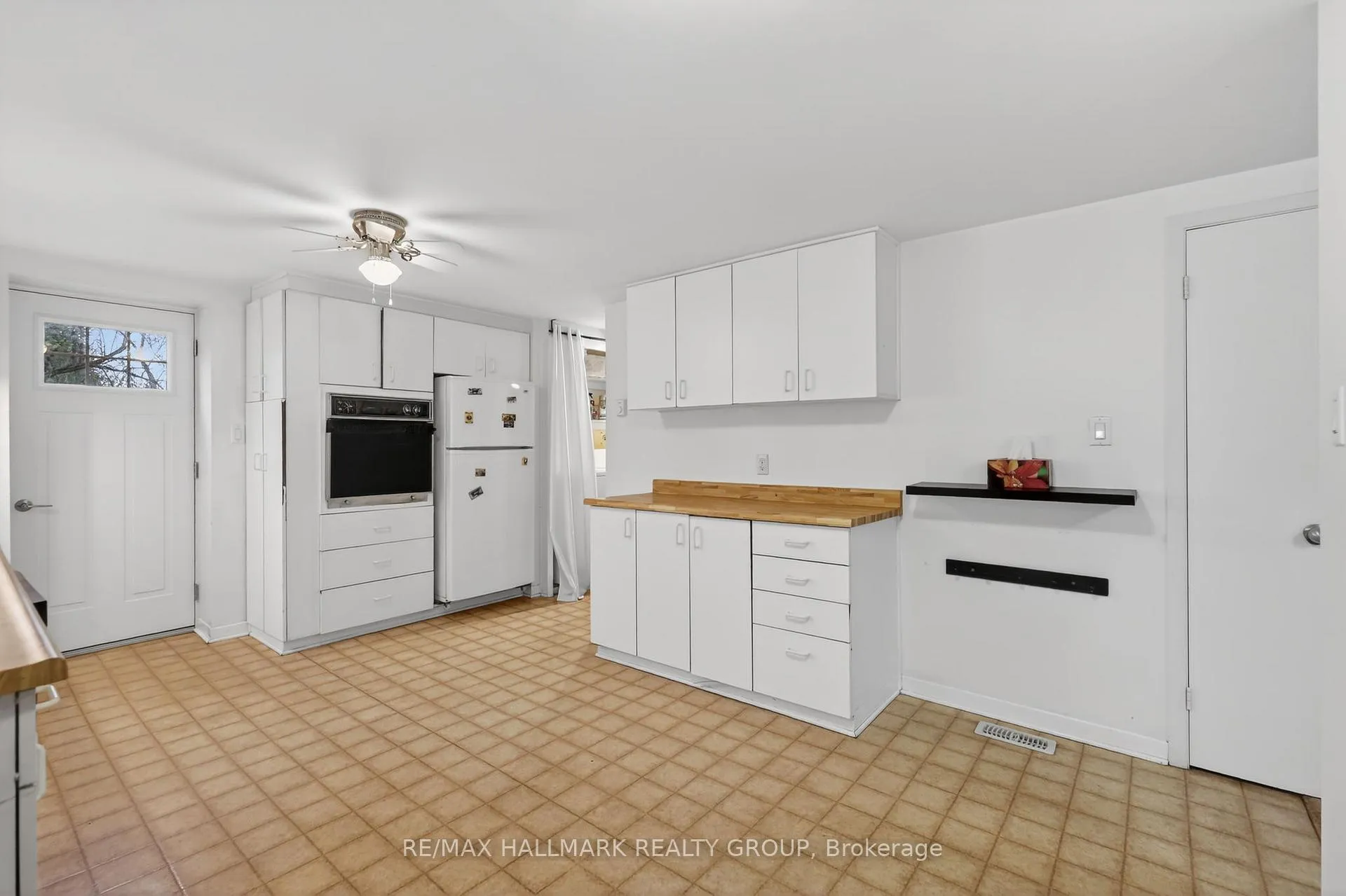 Photo 7 of 30 Findlay Street, McNab/Braeside, Mcnab/Braeside Twps — HOMEH