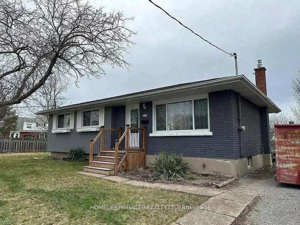 Photo 1 of 20 Weston Road, St. Catharines, Western Hill — HOMEH