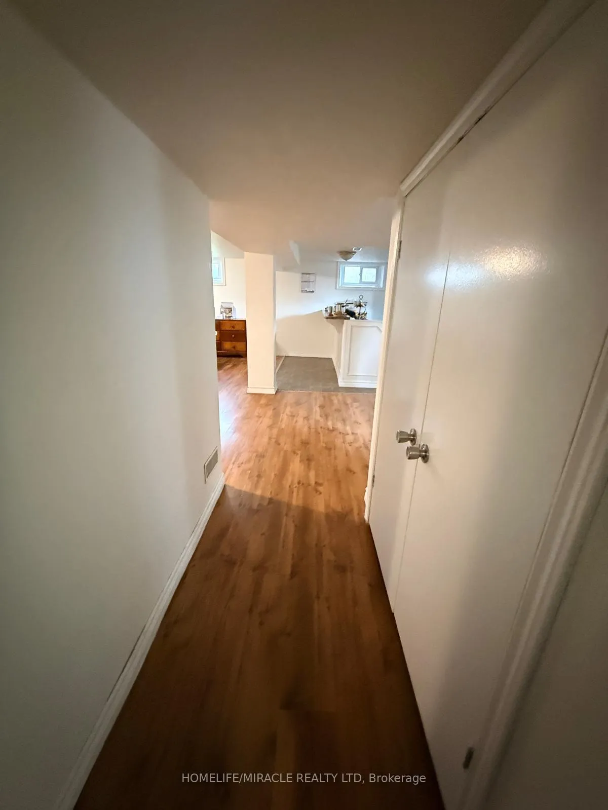 Photo 3 of 20 Weston Road, St. Catharines, Western Hill — HOMEH