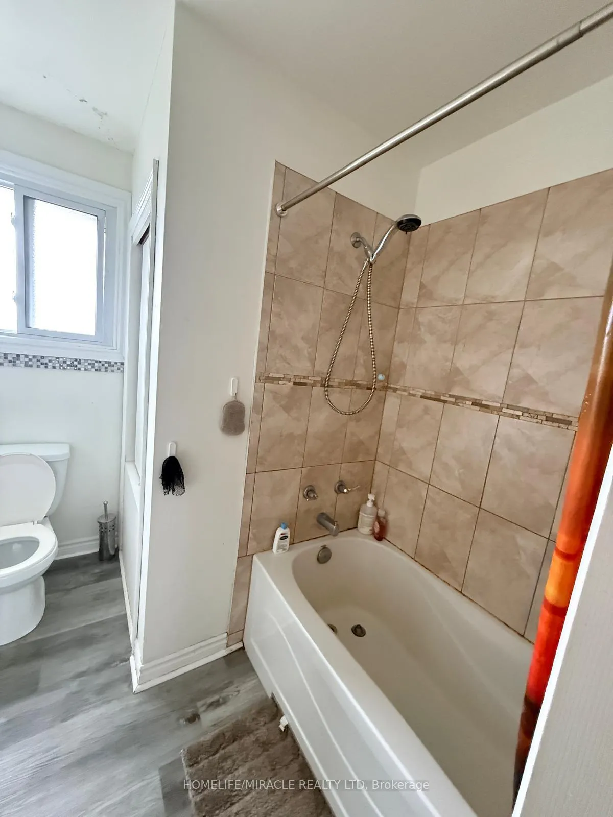 Photo 14 of 20 Weston Road, St. Catharines, Western Hill — HOMEH