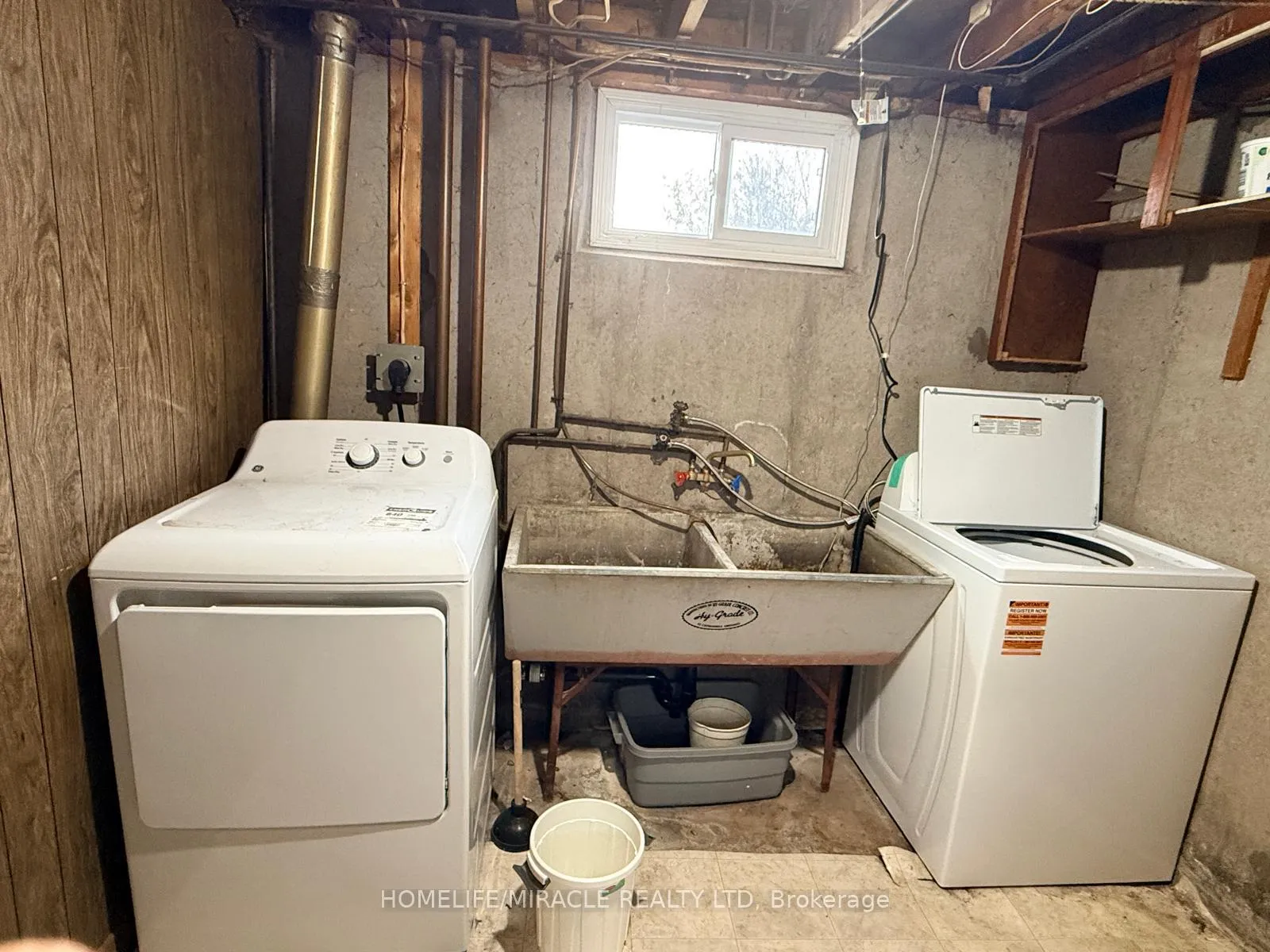 Photo 16 of 20 Weston Road, St. Catharines, Western Hill — HOMEH