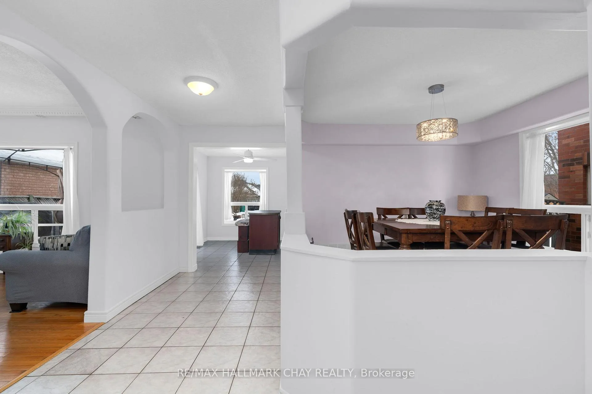Photo 5 of 1324 Forest Street, Innisfil, Alcona — HOMEH