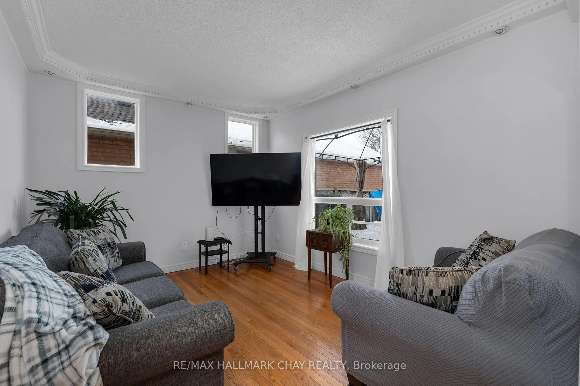 Photo 6 of 1324 Forest Street, Innisfil, Alcona — HOMEH
