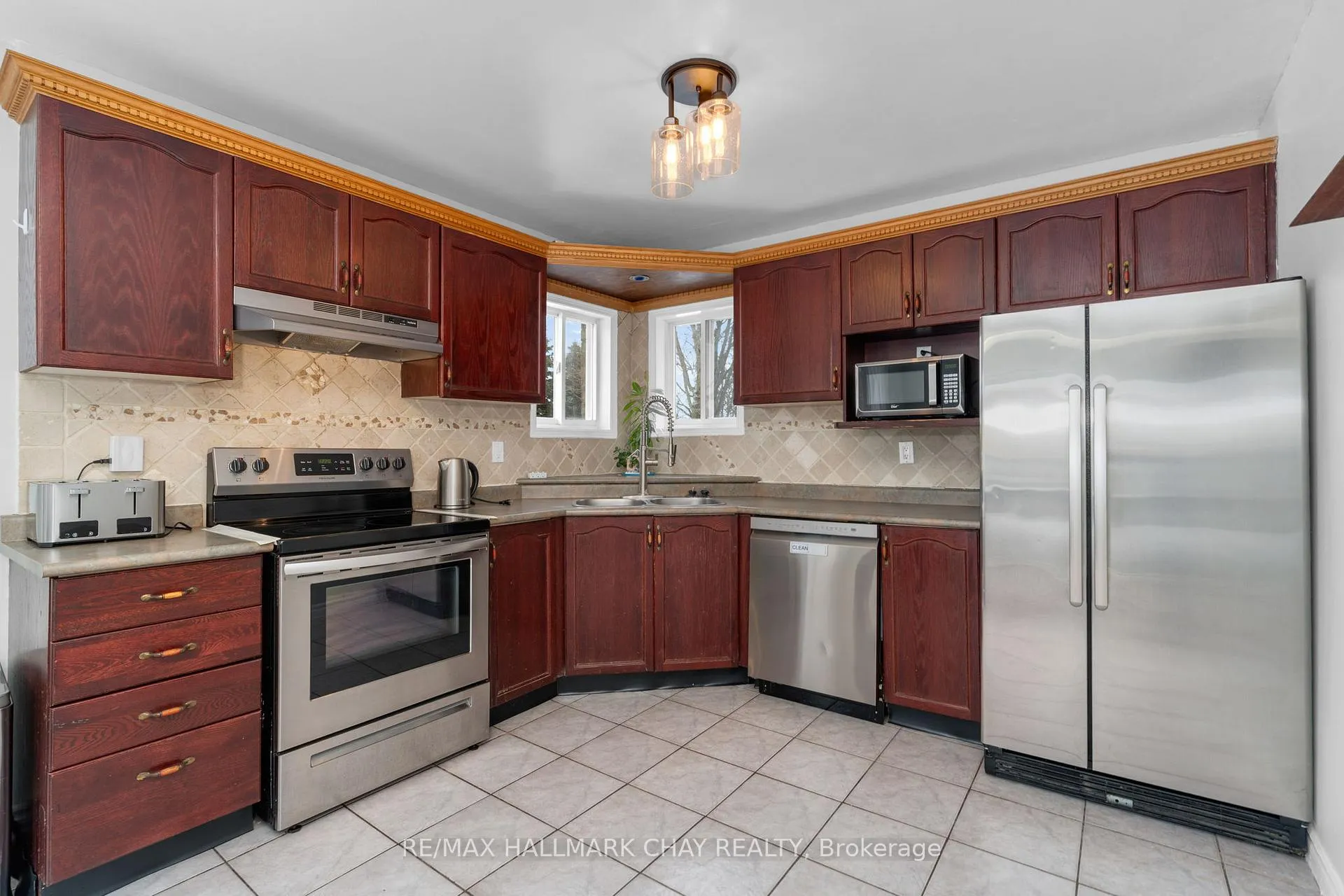 Photo 12 of 1324 Forest Street, Innisfil, Alcona — HOMEH