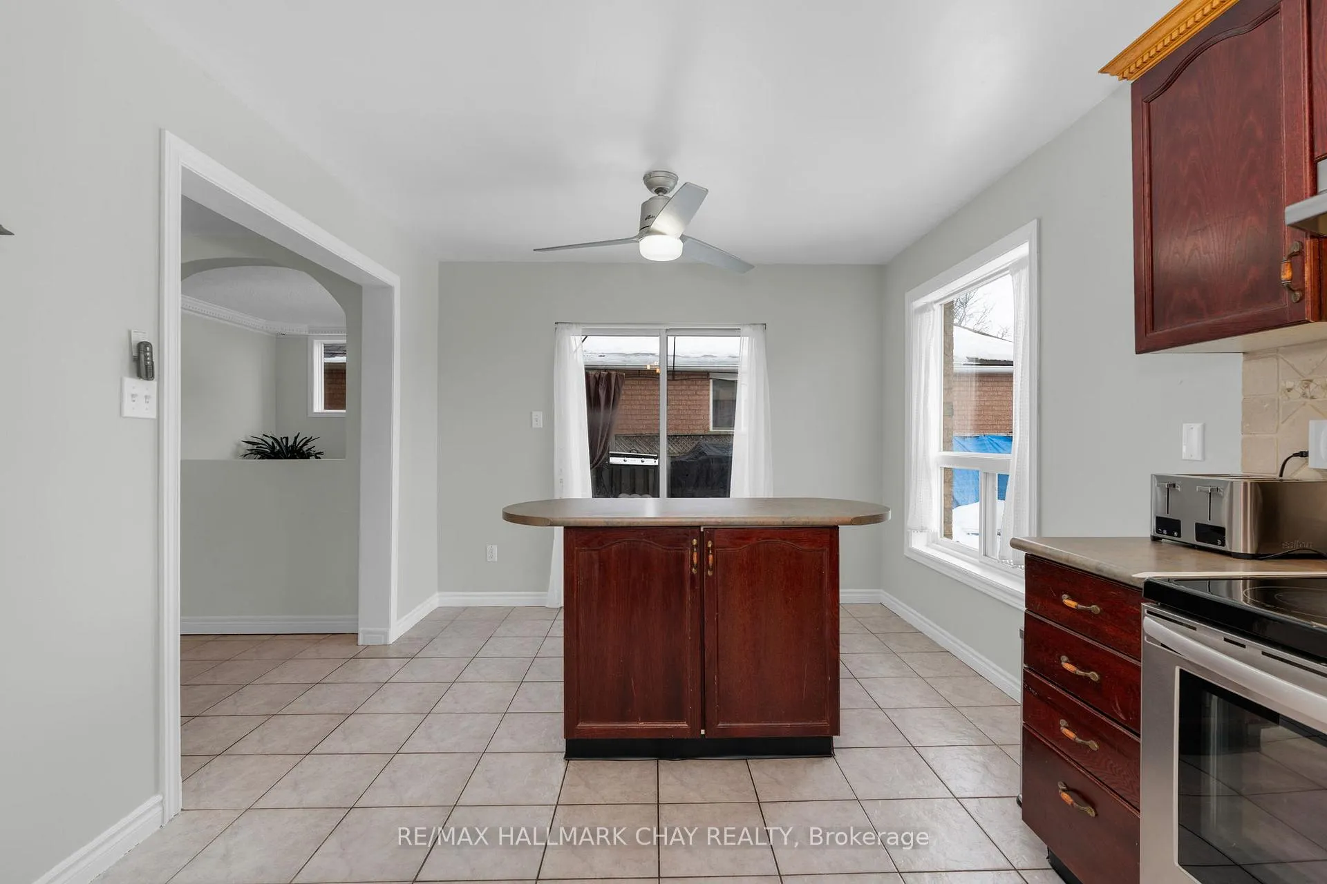 Photo 13 of 1324 Forest Street, Innisfil, Alcona — HOMEH