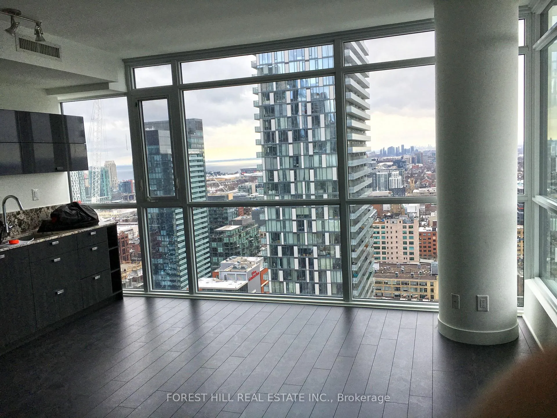 Photo 2 of Unit 3104, 290 Adelaide Street W, Toronto, Waterfront Communities — HOMEH