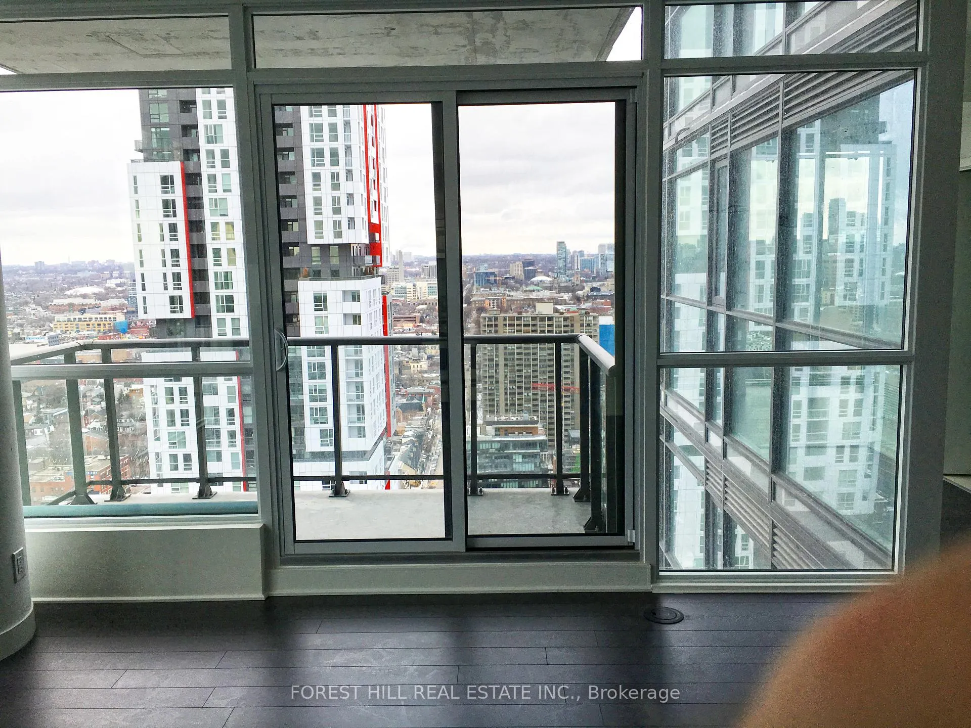 Photo 3 of Unit 3104, 290 Adelaide Street W, Toronto, Waterfront Communities — HOMEH