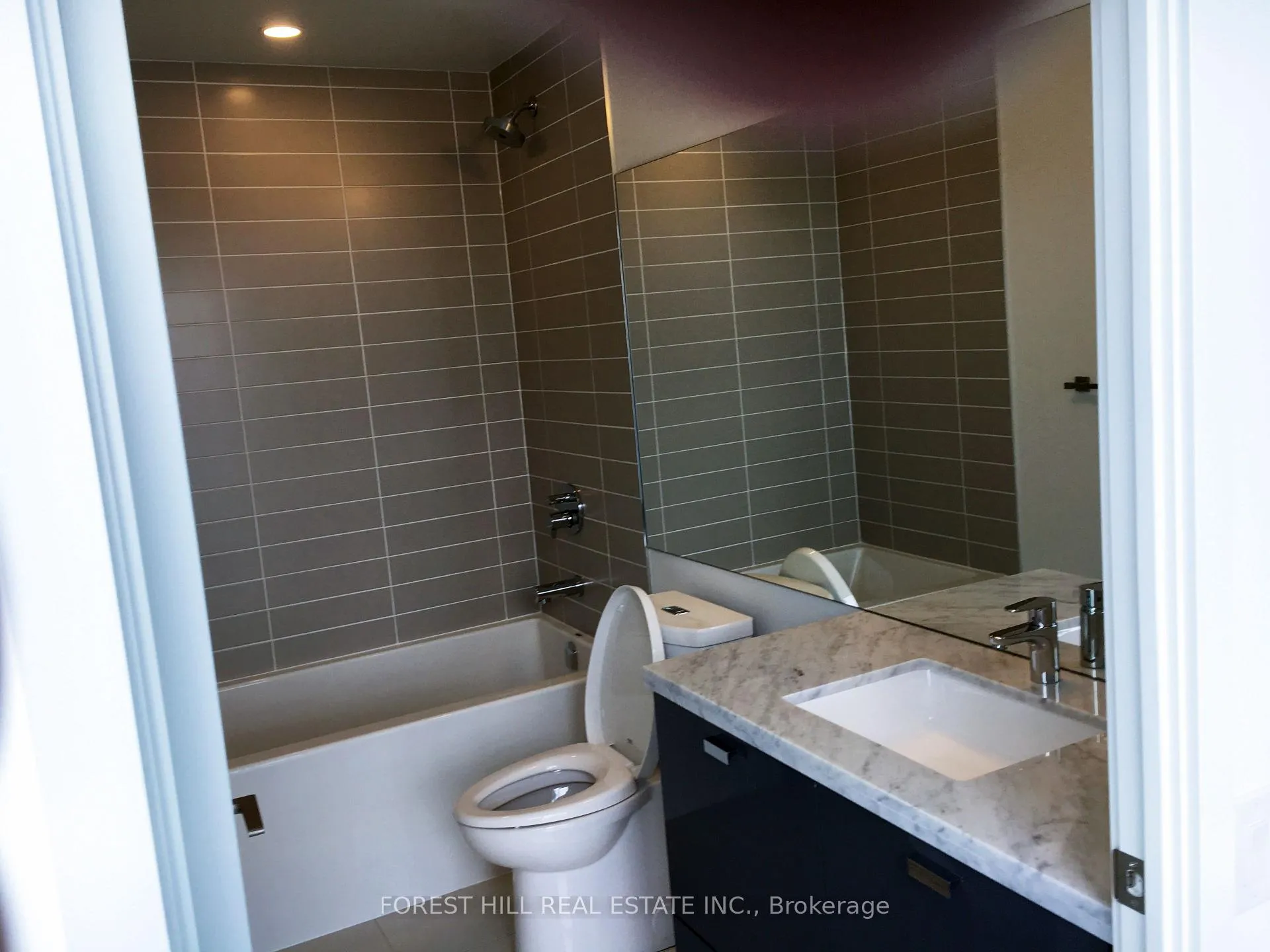 Photo 6 of Unit 3104, 290 Adelaide Street W, Toronto, Waterfront Communities — HOMEH