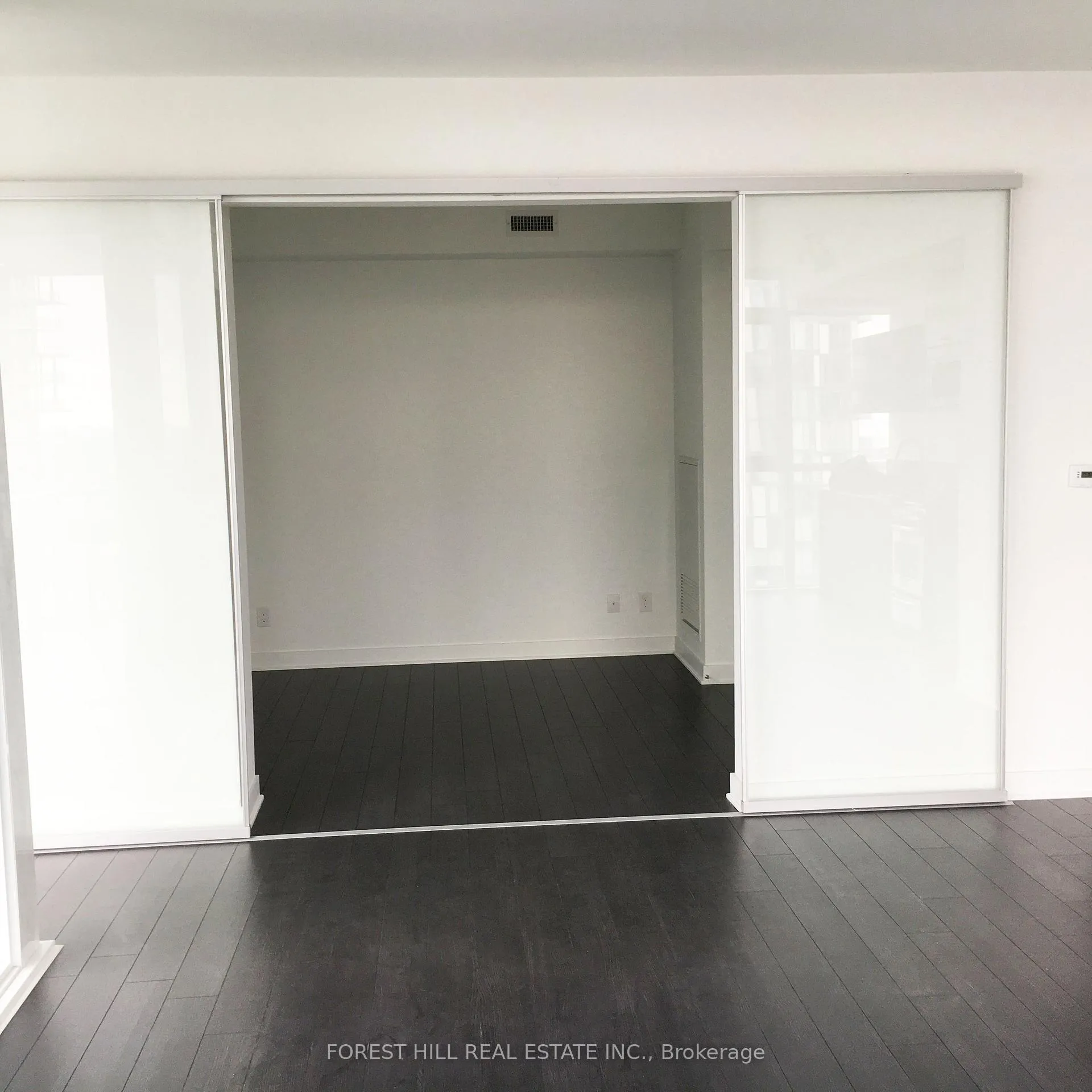 Photo 7 of Unit 3104, 290 Adelaide Street W, Toronto, Waterfront Communities — HOMEH