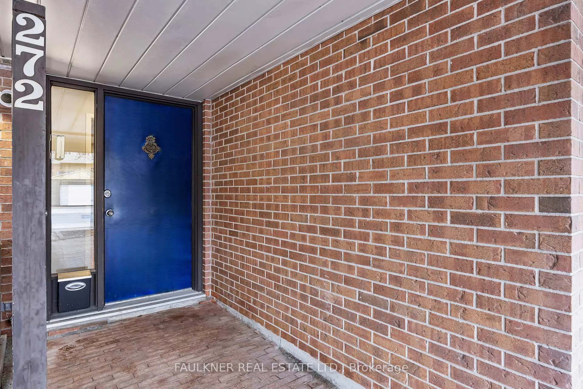 Photo 2 of 272 Gladstone Avenue, Ottawa, Ottawa Centre — HOMEH