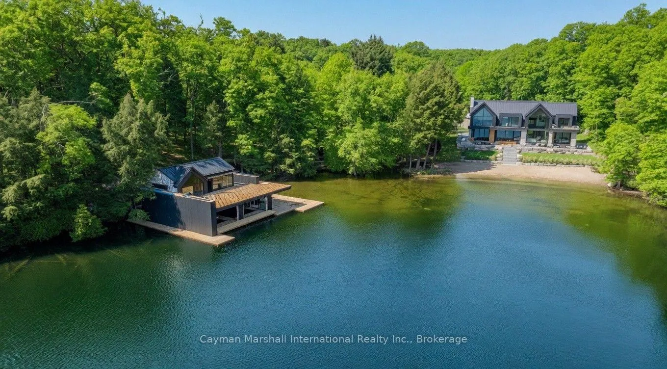 Photo 3 of 1002 Murphy Road, Muskoka Lakes, Medora — HOMEH