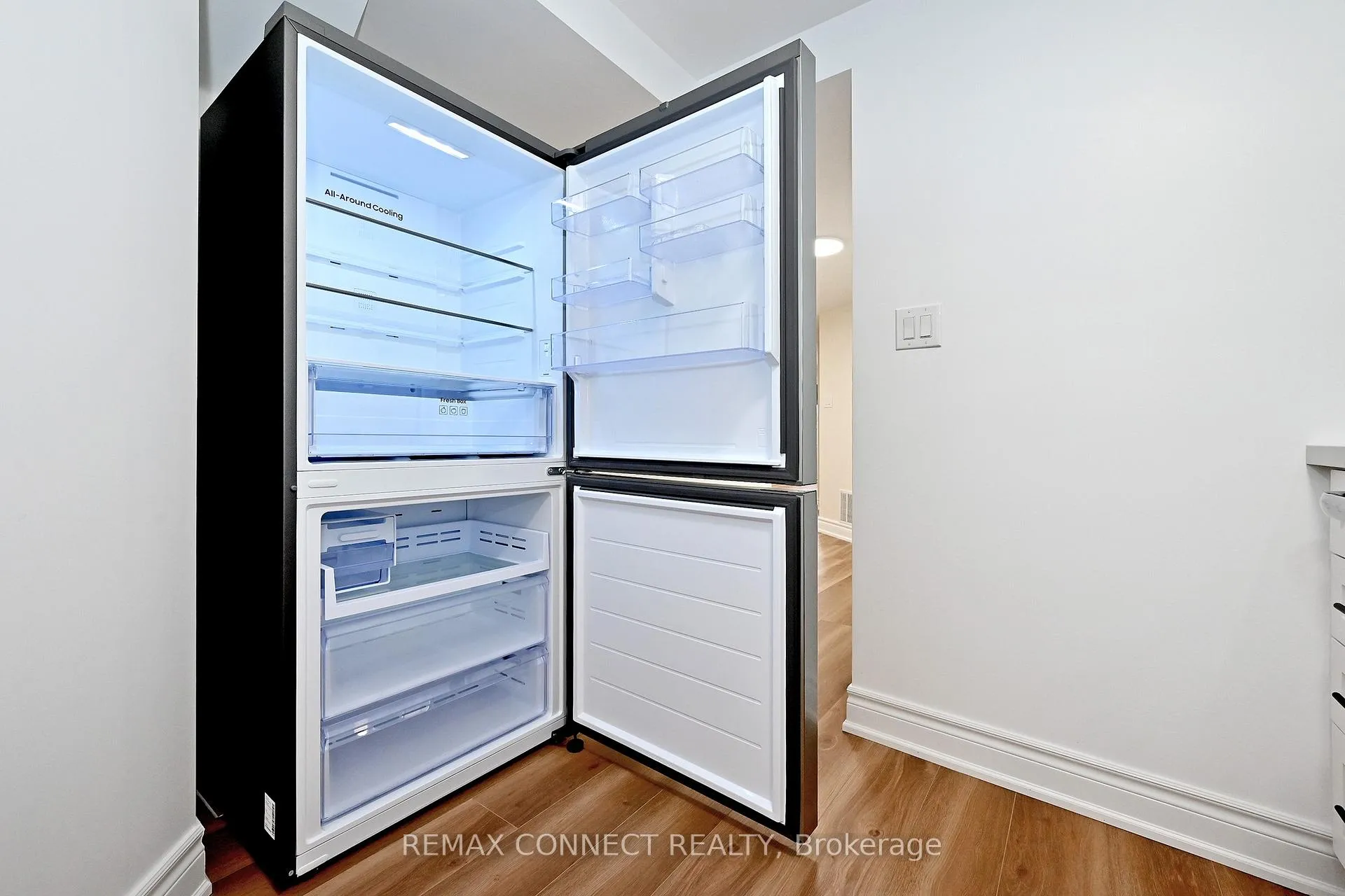 Photo 19 of 1788 Shelburne Street, Oshawa, Samac — HOMEH