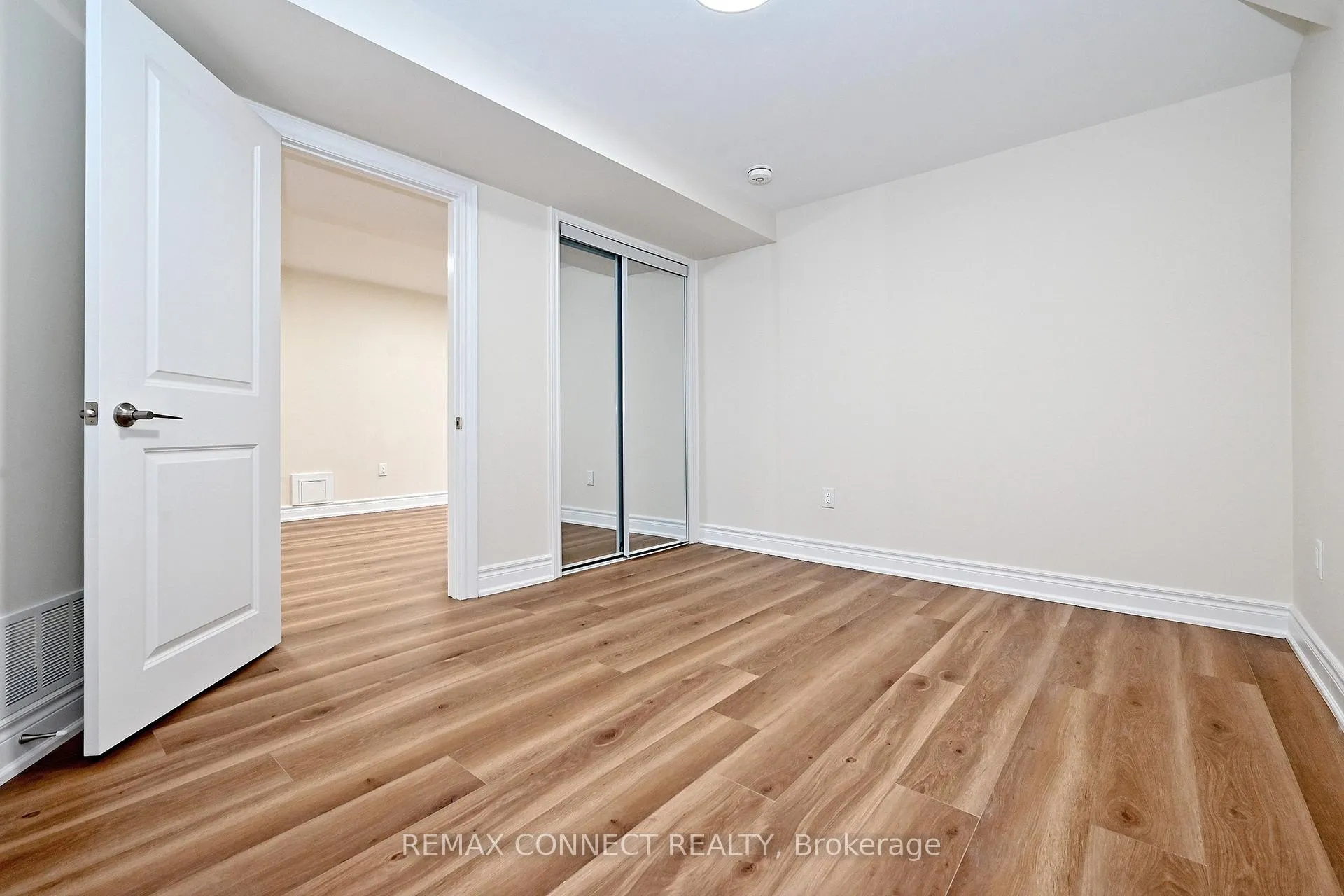 Photo 29 of 1788 Shelburne Street, Oshawa, Samac — HOMEH