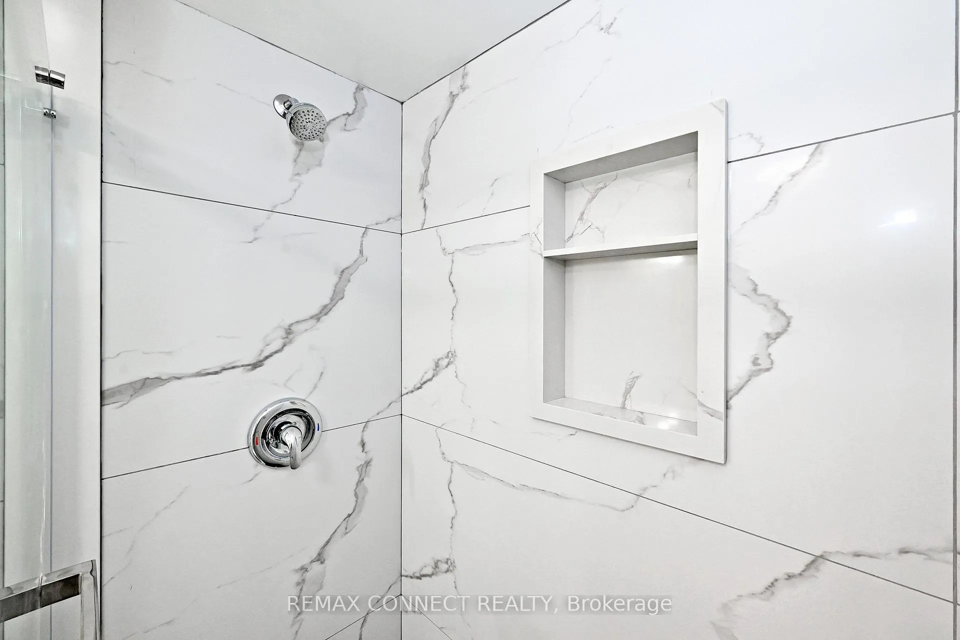 Photo 35 of 1788 Shelburne Street, Oshawa, Samac — HOMEH