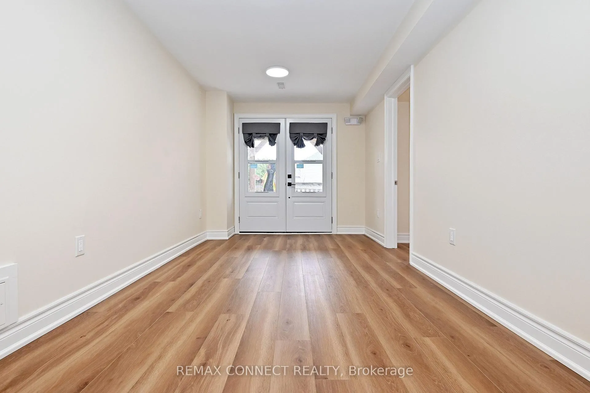 Photo 48 of 1788 Shelburne Street, Oshawa, Samac — HOMEH