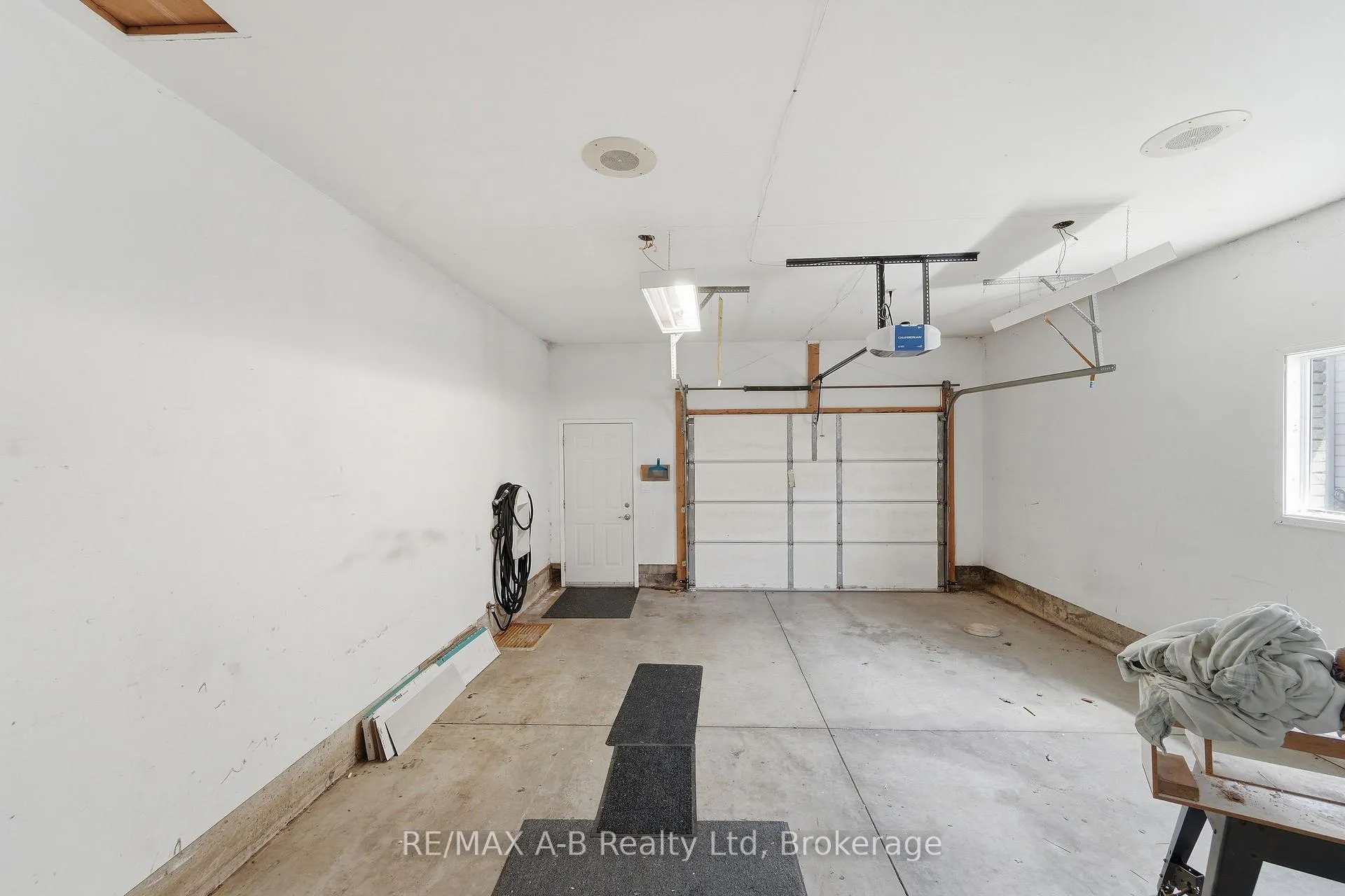 Photo 29 of 178 Toronto Street E, West Perth, Mitchell — HOMEH