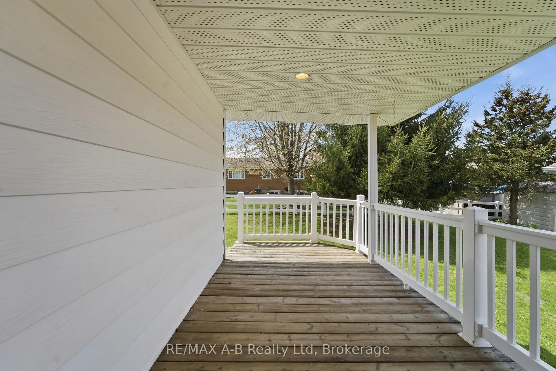 Photo 33 of 178 Toronto Street E, West Perth, Mitchell — HOMEH