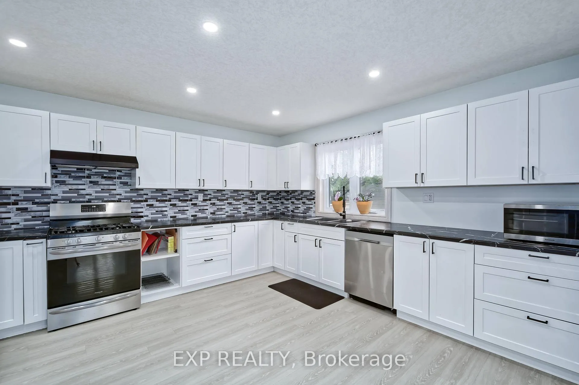 Photo 6 of 313 John Street S, Aylmer — HOMEH