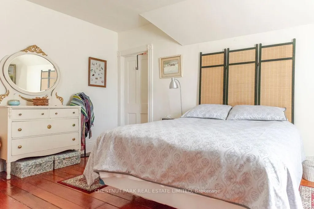 Photo 25 of 62 Consecon Street, Prince Edward County, Wellington Ward — HOMEH