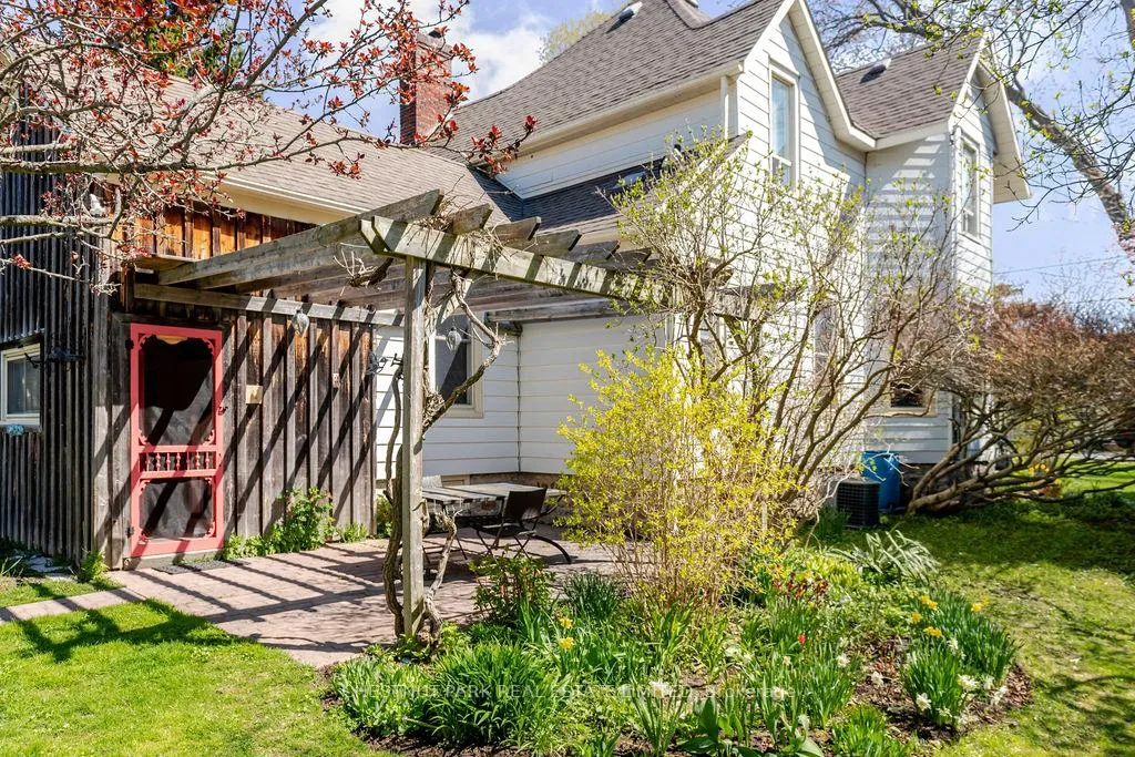 Photo 28 of 62 Consecon Street, Prince Edward County, Wellington Ward — HOMEH