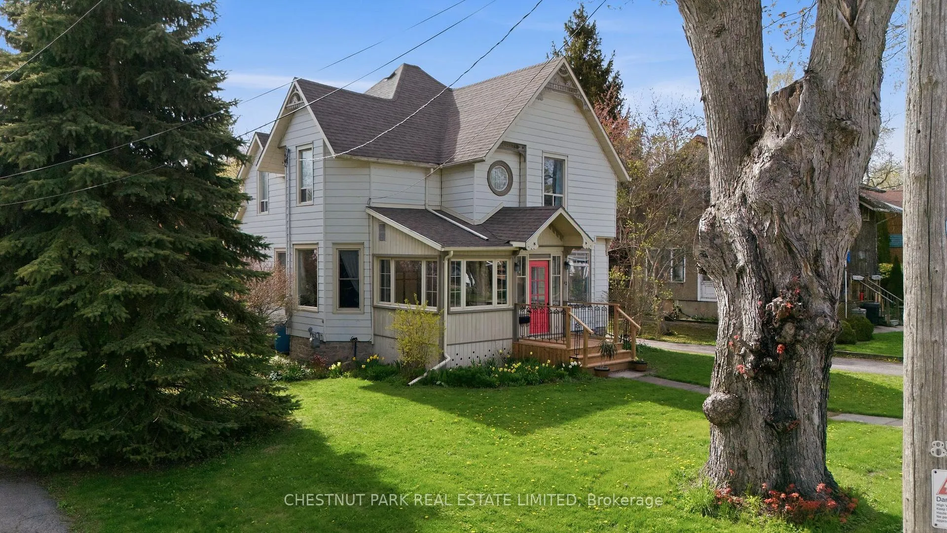 Photo 3 of 62 Consecon Street, Prince Edward County, Wellington Ward — HOMEH